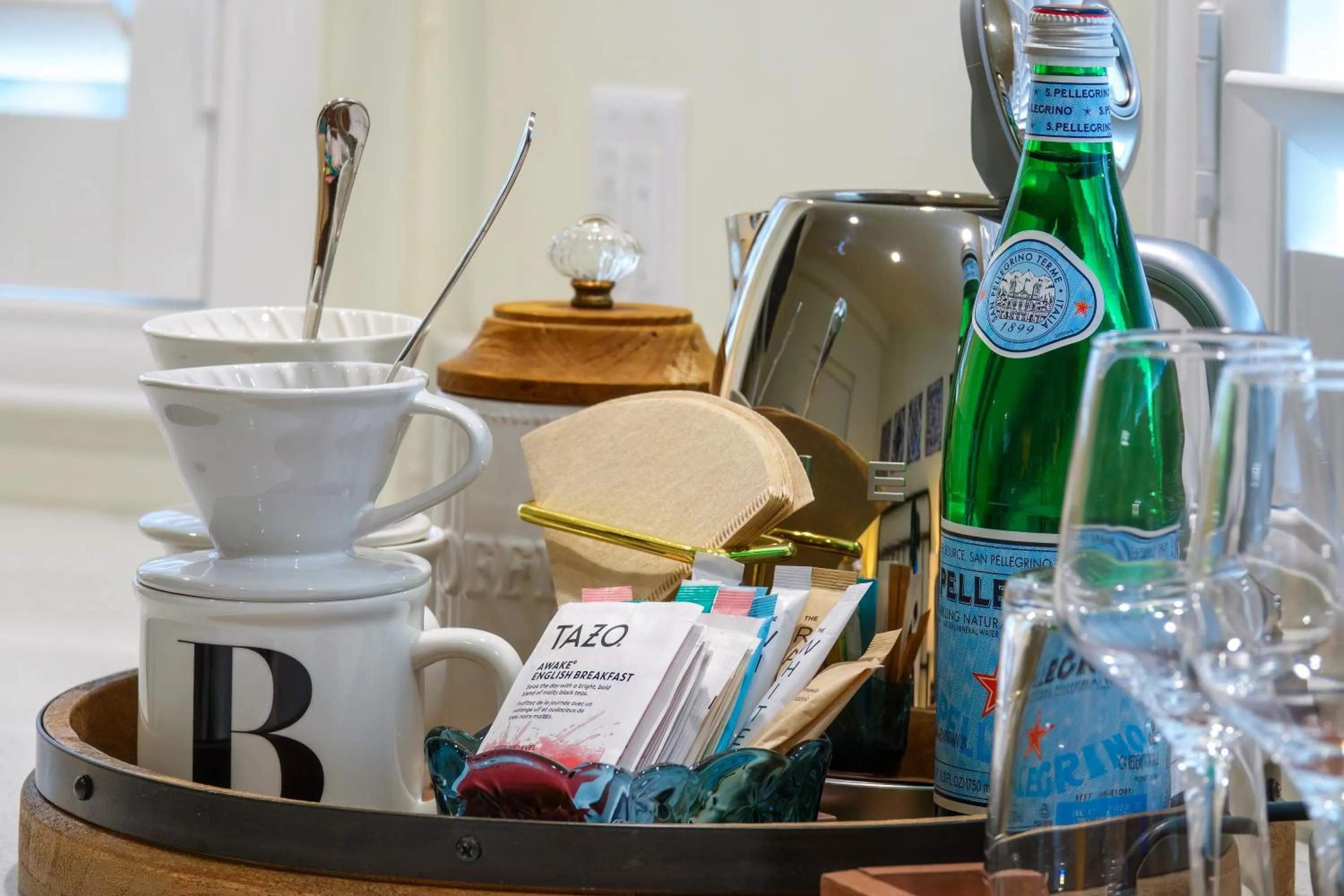 Coffee/tea facilities in Bespoke Inn Flagstaff