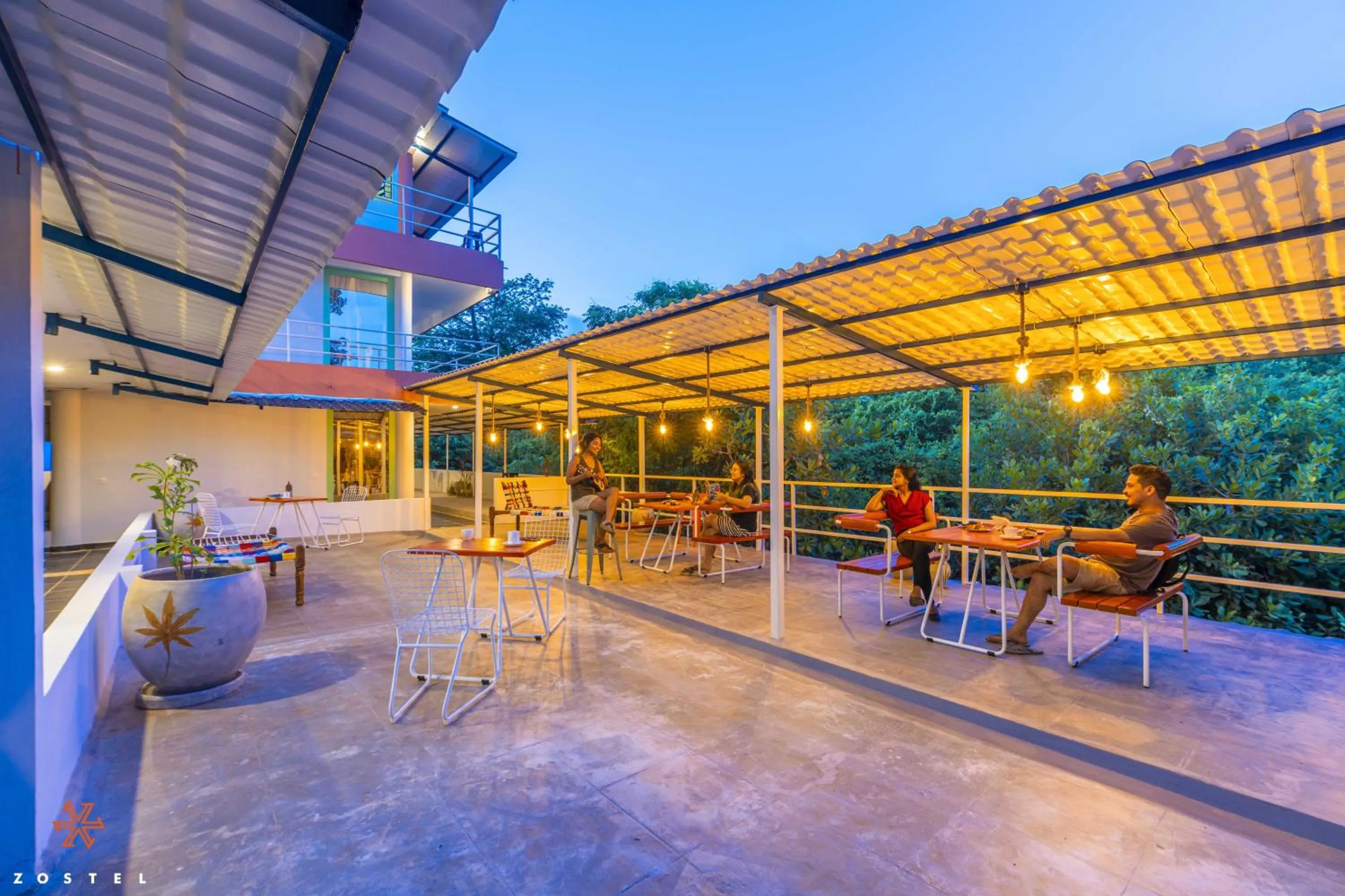 Restaurant/places to eat in Zostel Pondicherry, Auroville Road