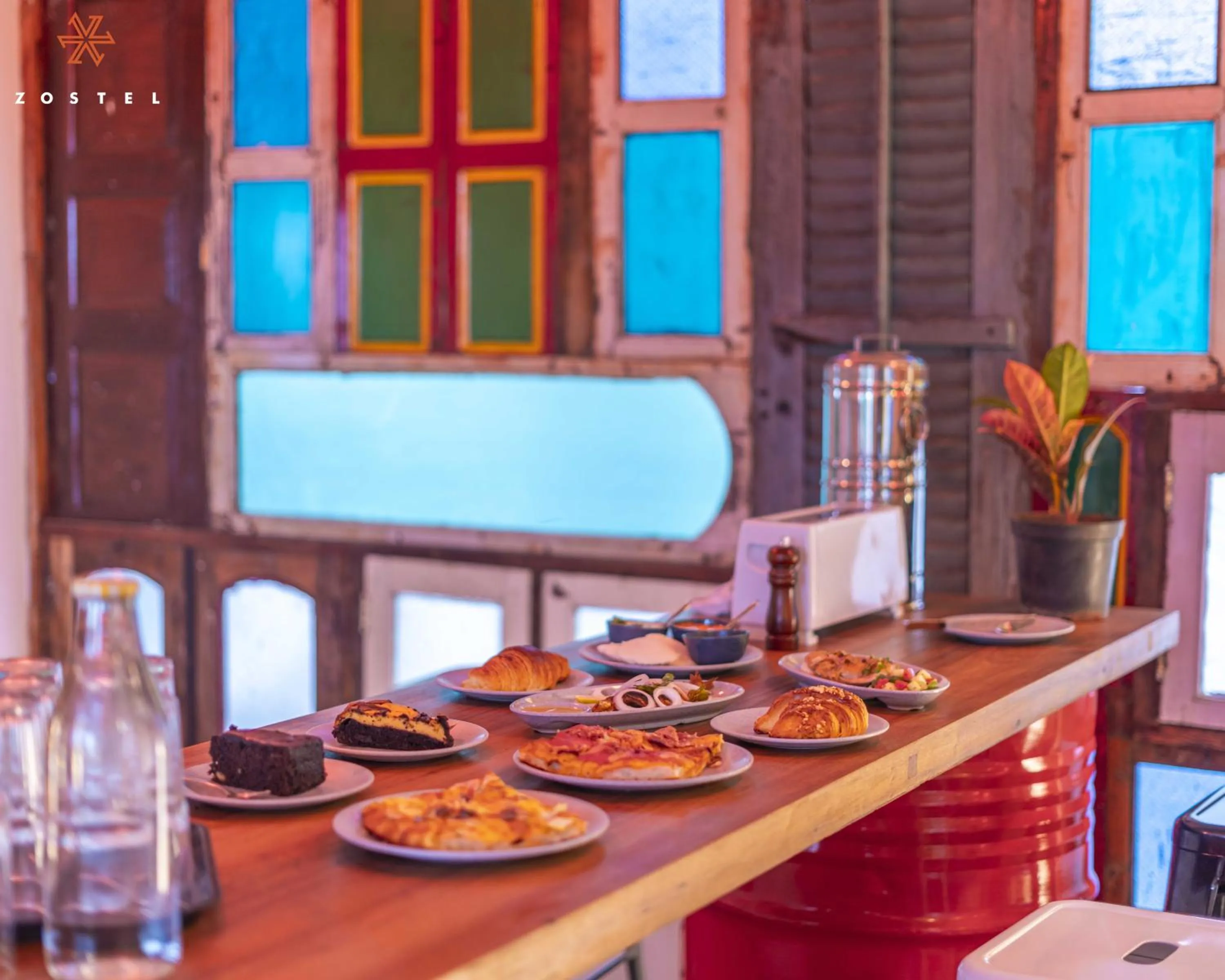 Food and drinks in Zostel Pondicherry, Auroville Road