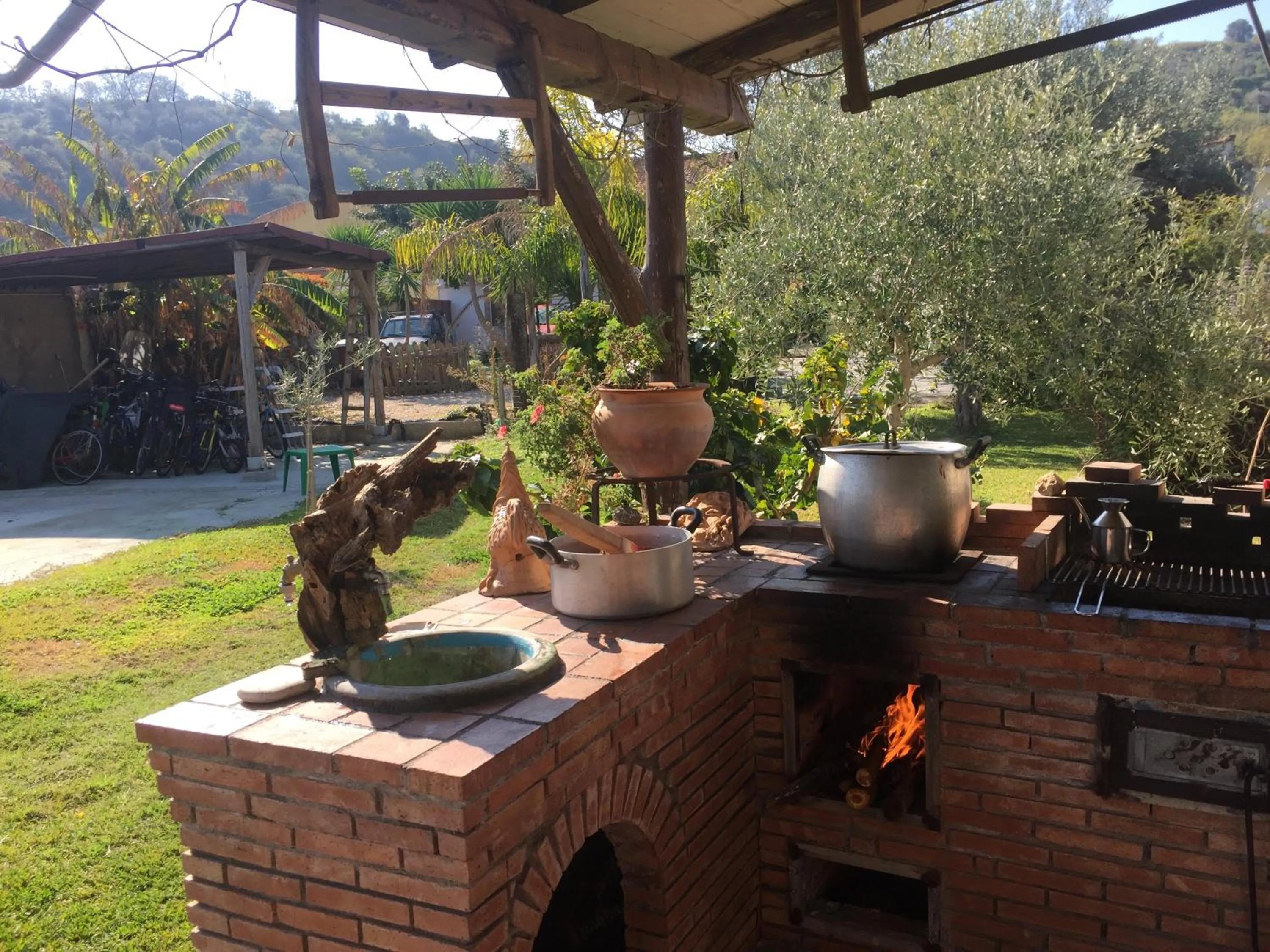 BBQ facilities in Casa Vacanze Borgo Borghese