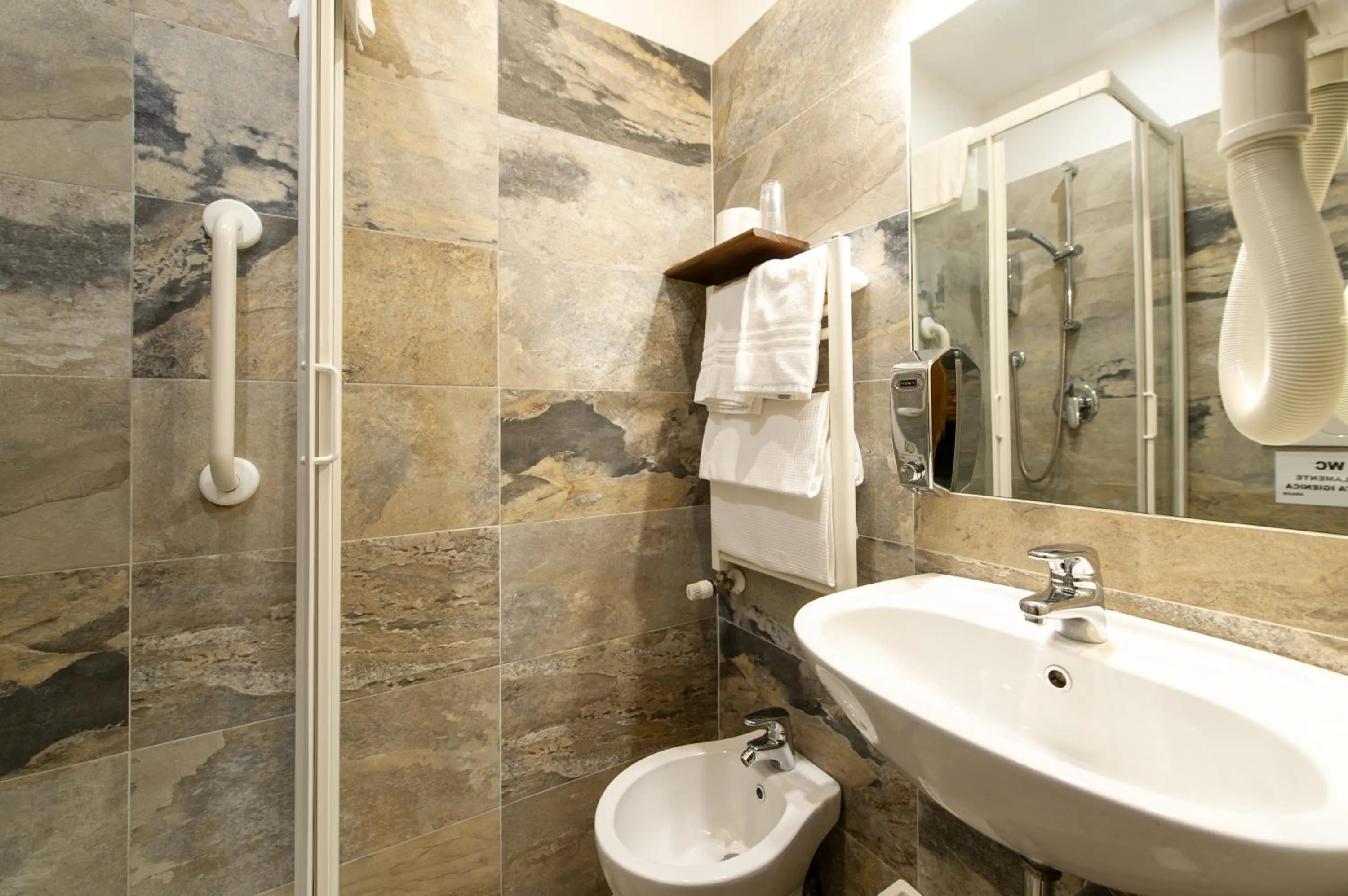 Bathroom in Vaticana Ottaviani Roma