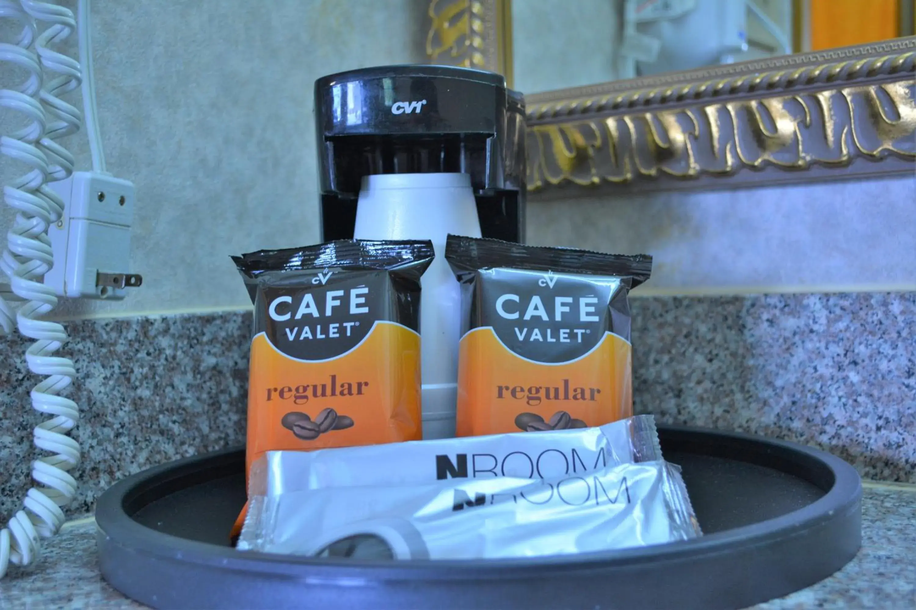 Double Room with Two Double Beds - Smoking in Deluxe Inn - Fayetteville I-95 Double Room with Two Double Beds - Smoking in Deluxe Inn - Fayetteville I-95