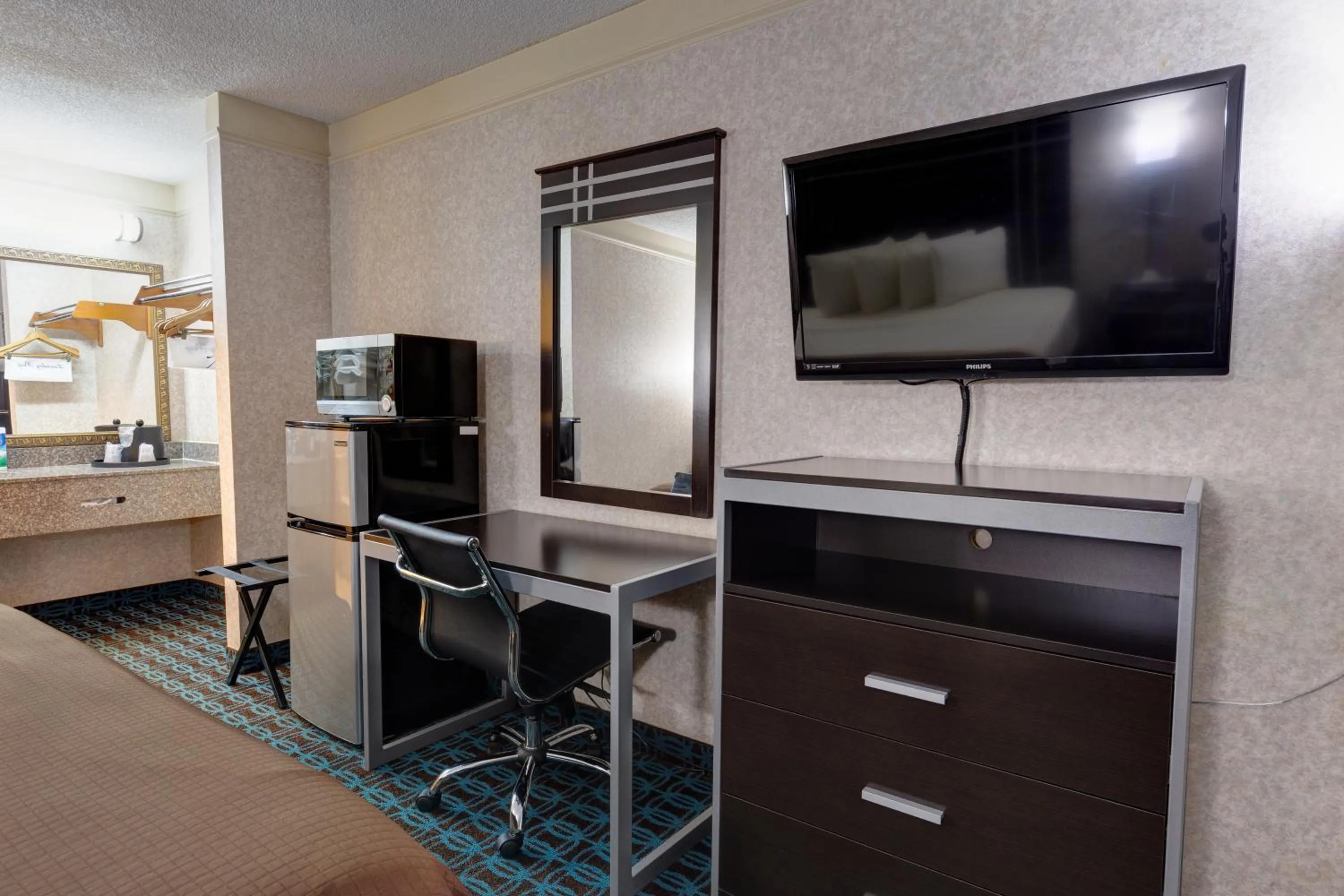 Deluxe Inn - Fayetteville I-95