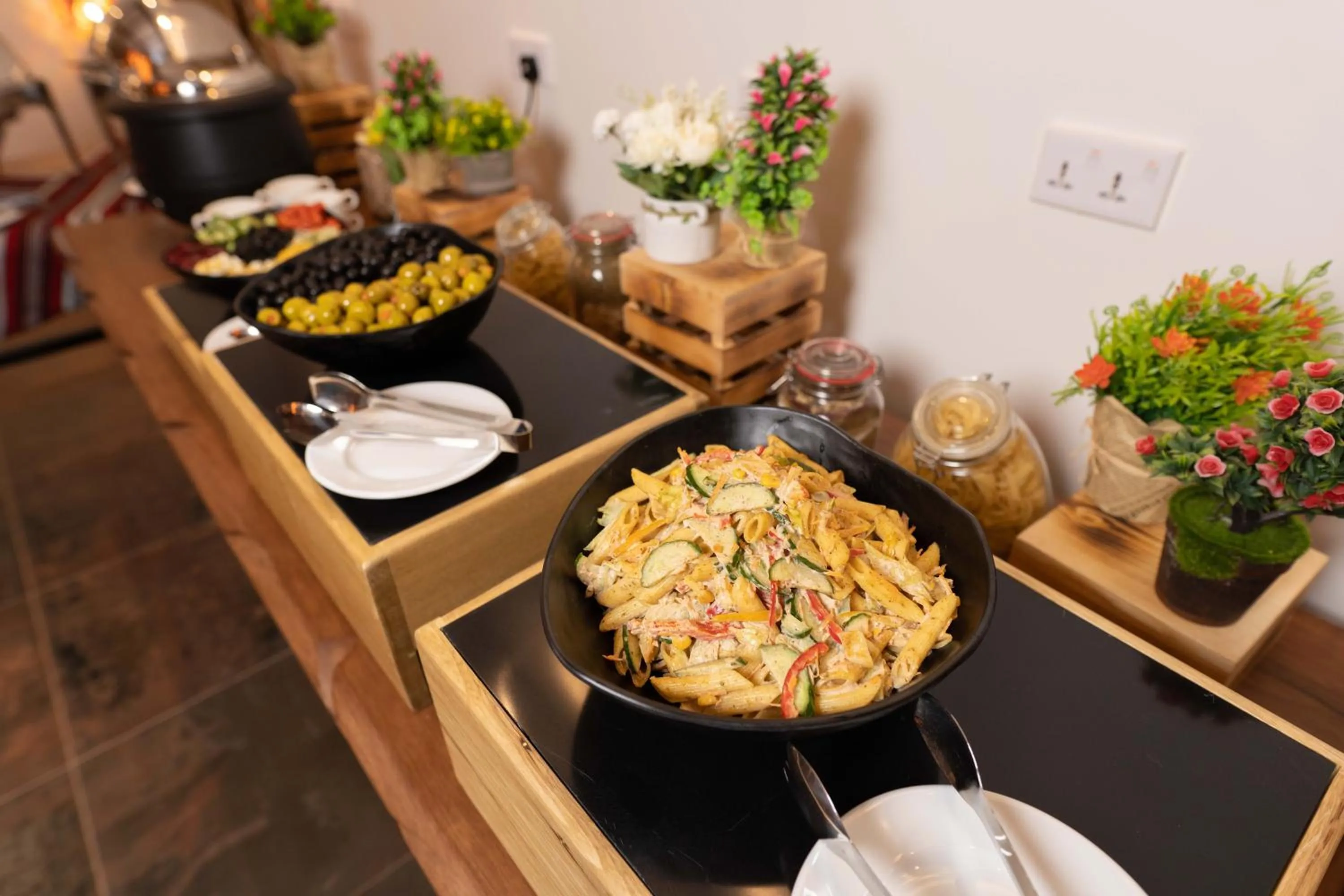 Restaurant/places to eat in Valley Resort