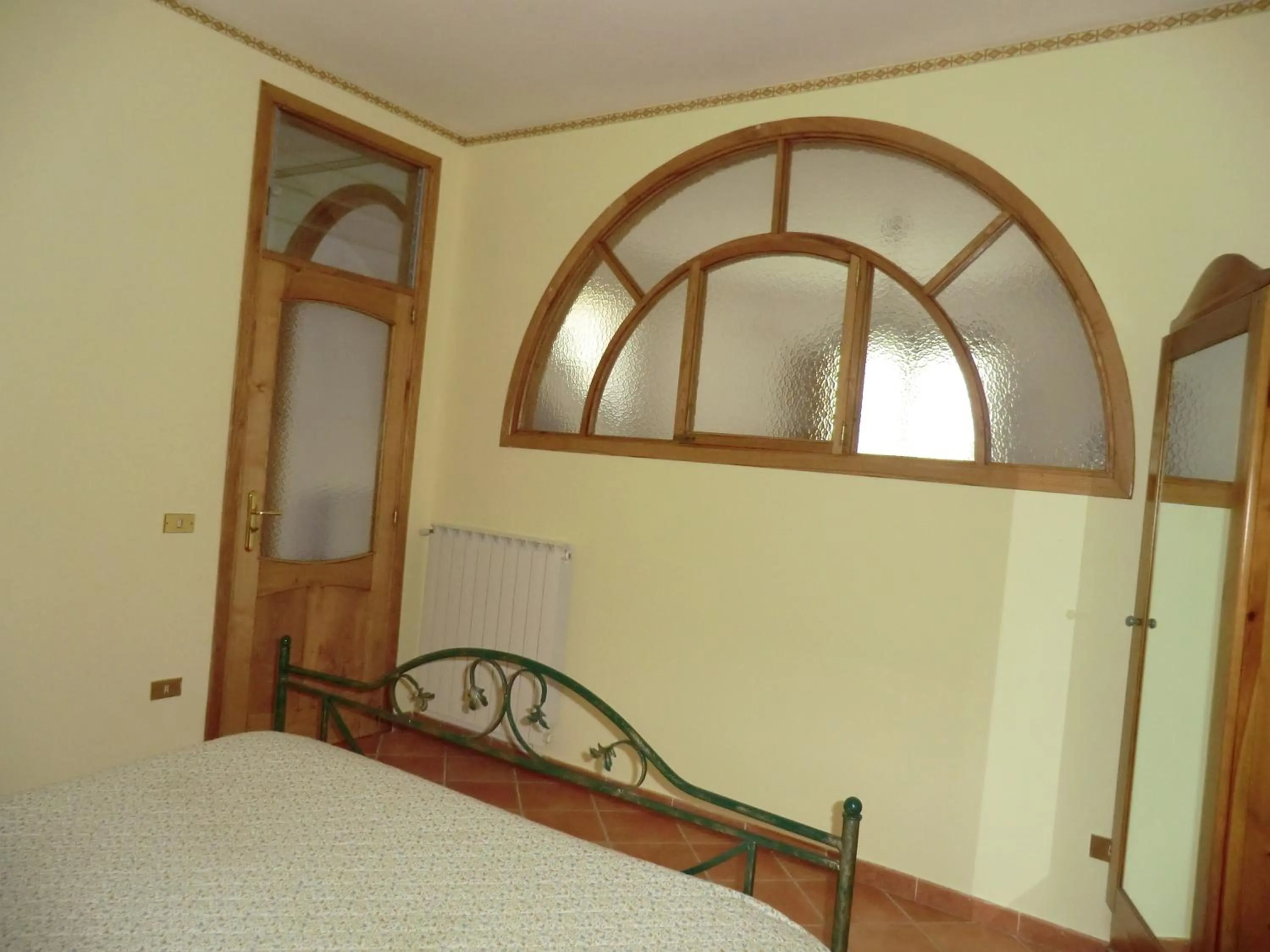 Photo of the whole room, Bed in Agriturismo Mare e Monti