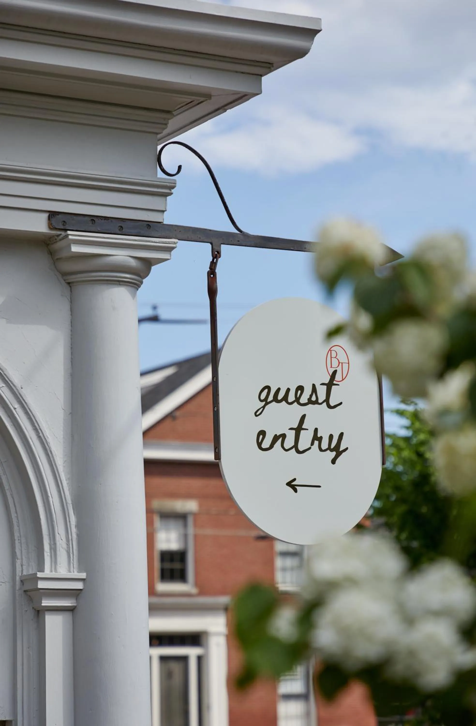 Facade/entrance in Blind Tiger Portland - Danforth Street Guest House