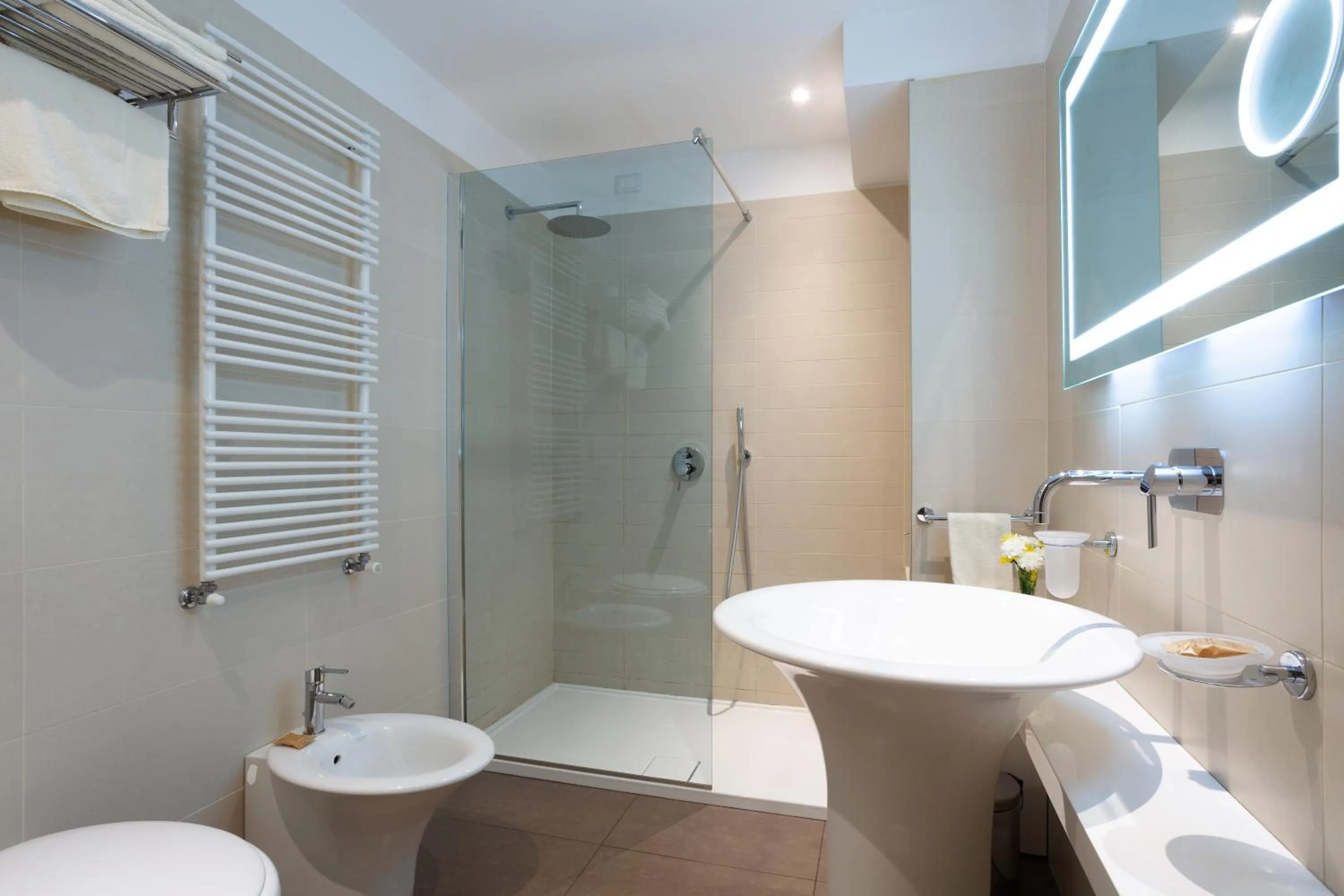 Bathroom in La Castellana Loft Hotel