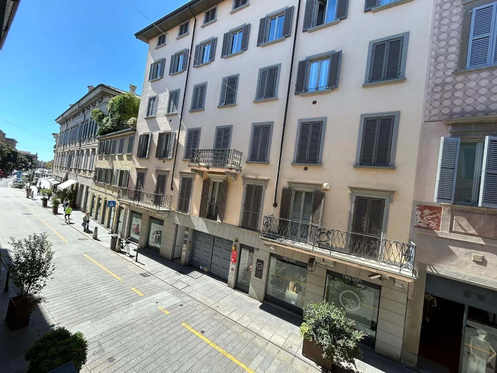 Bird's eye view in La Castellana Loft Hotel