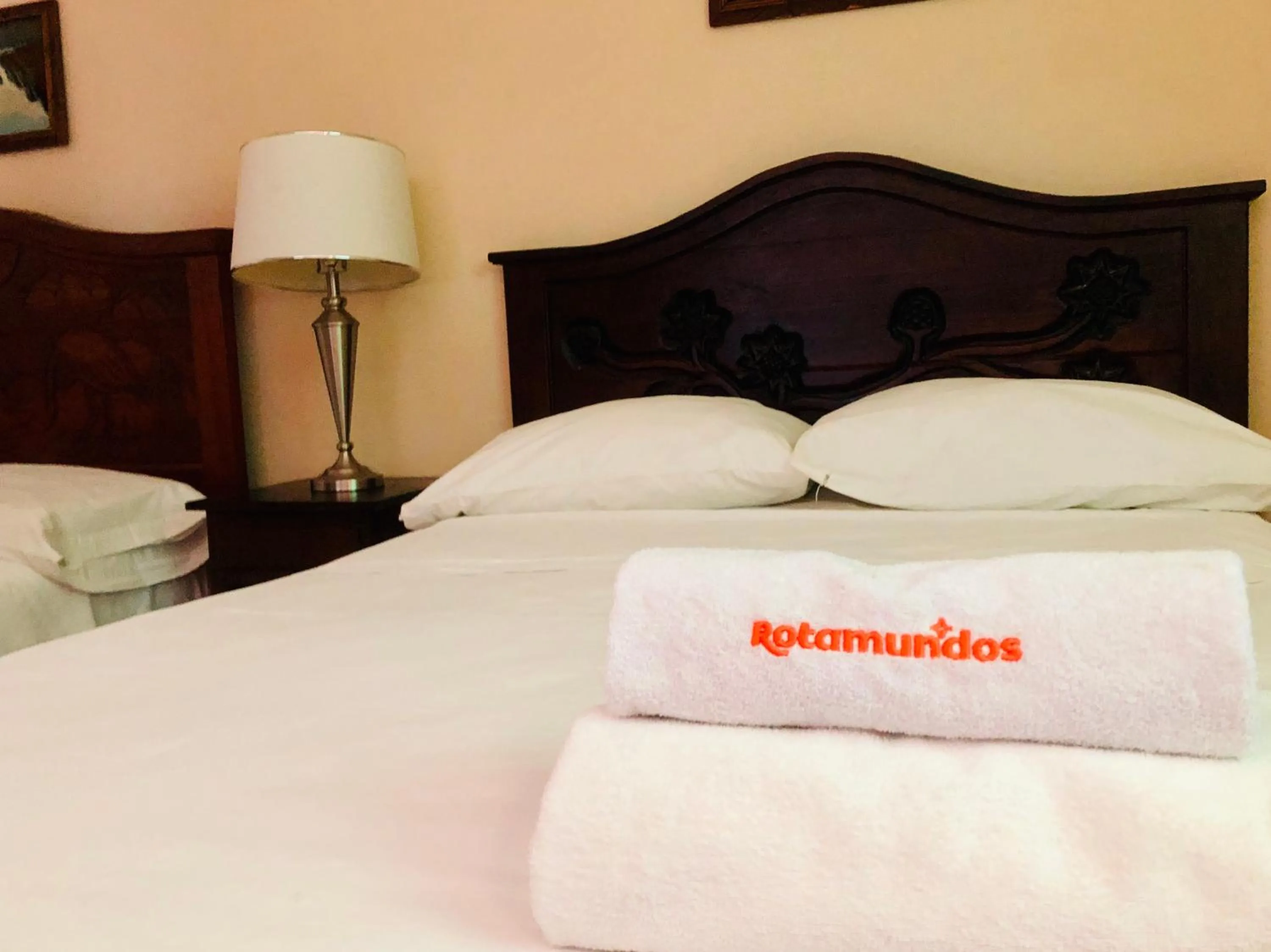 Bed in Hotel Paraíso del Pescador by Rotamundos