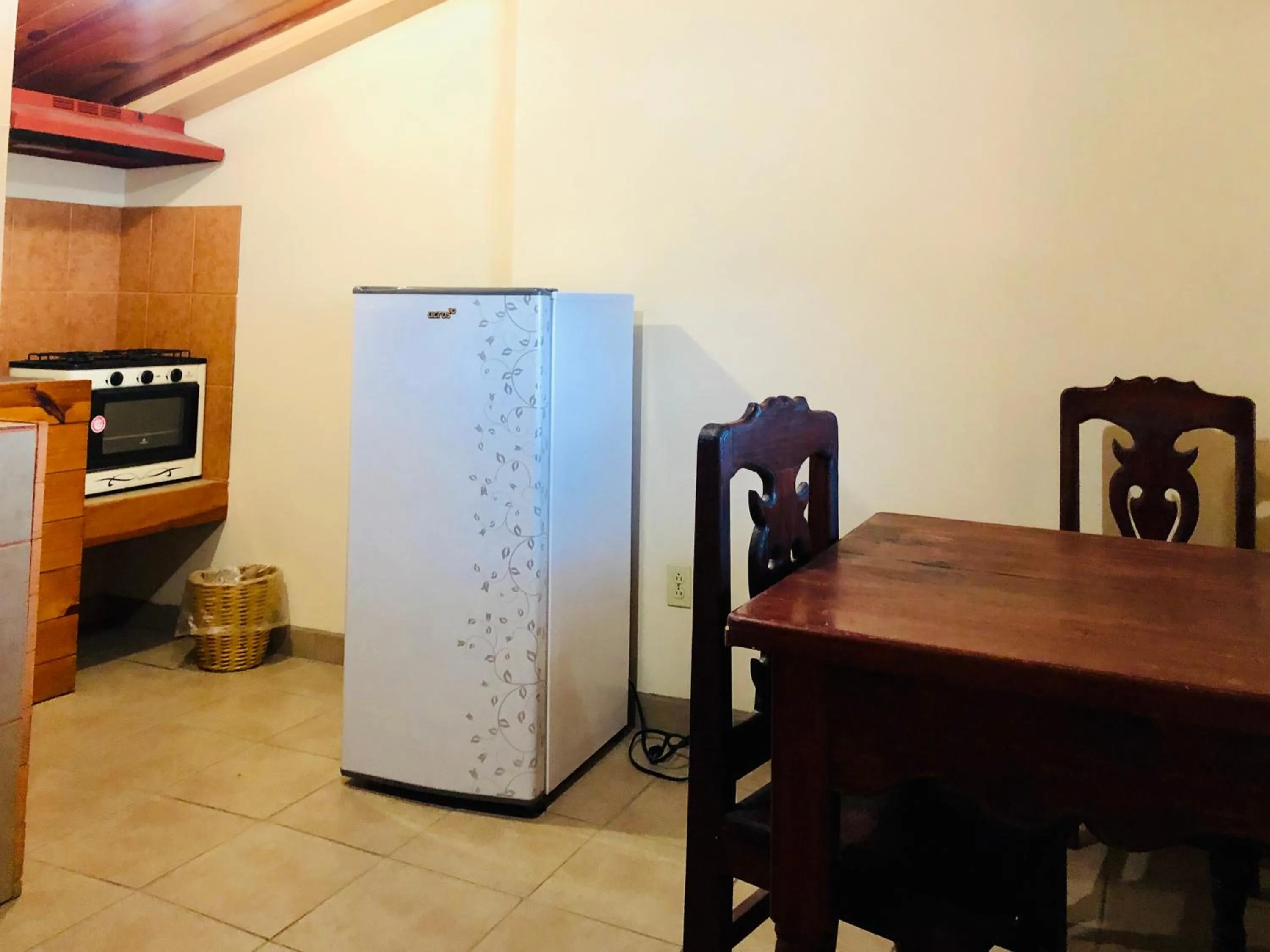 Kitchen or kitchenette in Hotel Paraíso del Pescador by Rotamundos