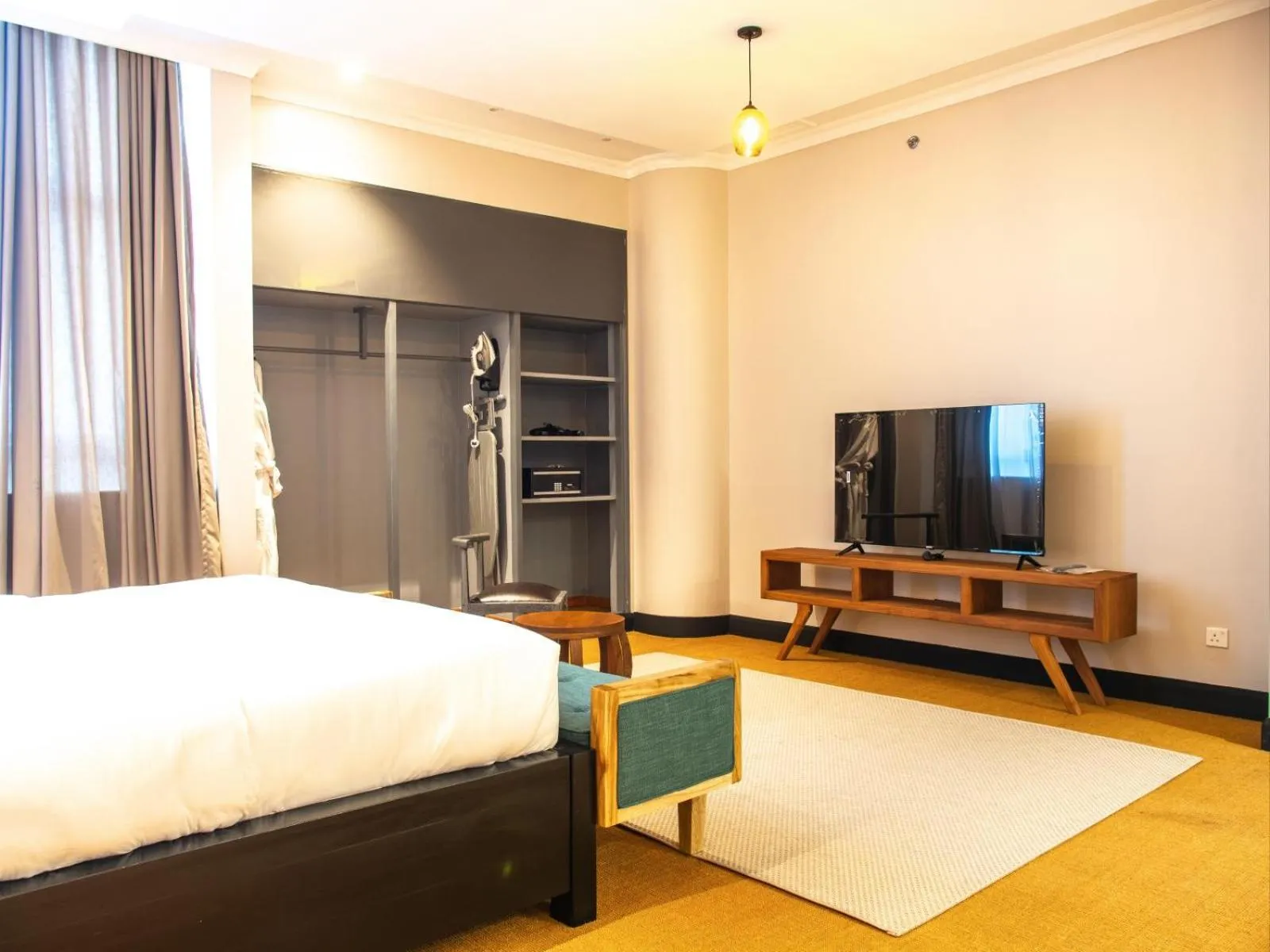TV and multimedia, Bed in Sanna Boutique Hotel