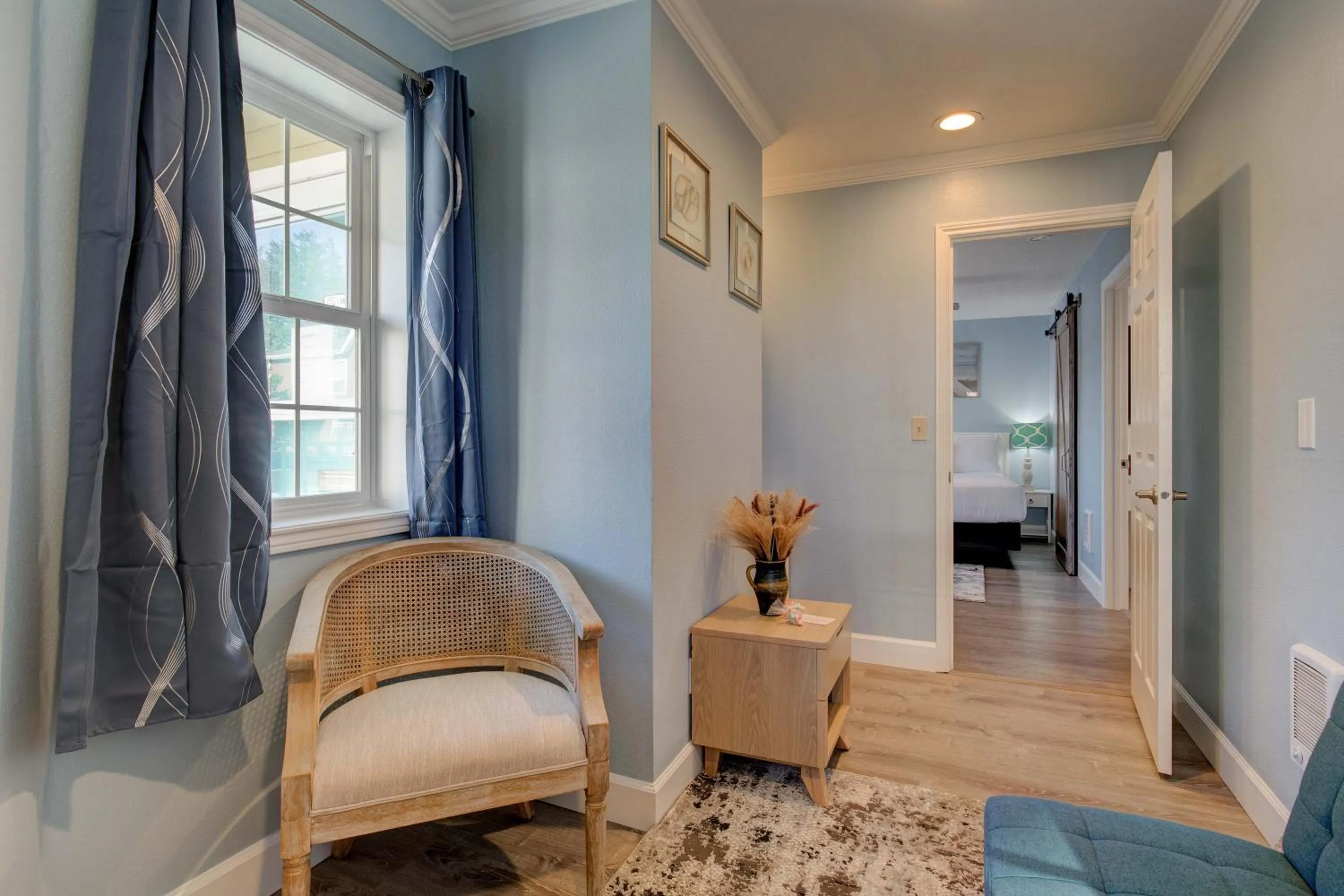 Living room in Inn of the Four Winds Seaside Oceanfront