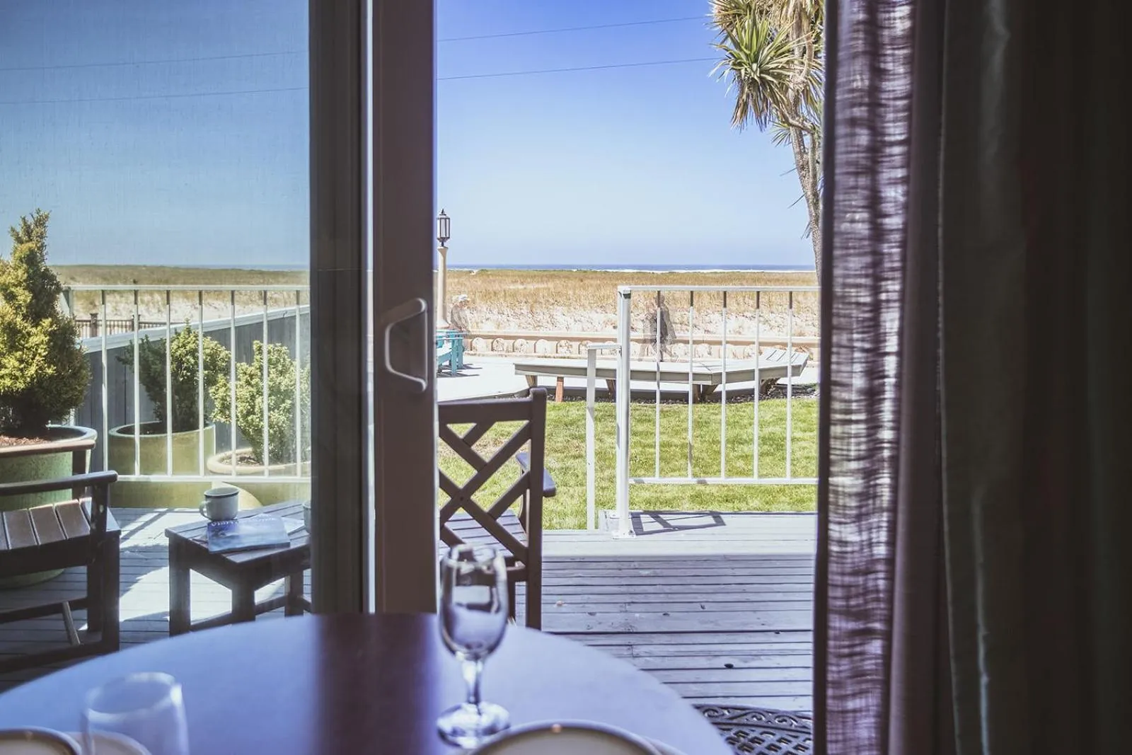Patio in Inn of the Four Winds Seaside Oceanfront