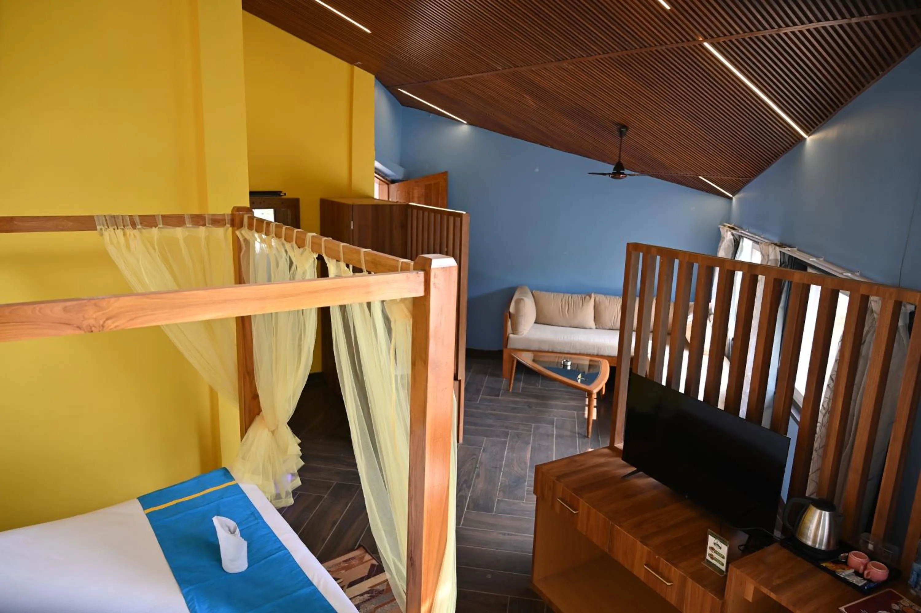 TV and multimedia, Bed in Olive