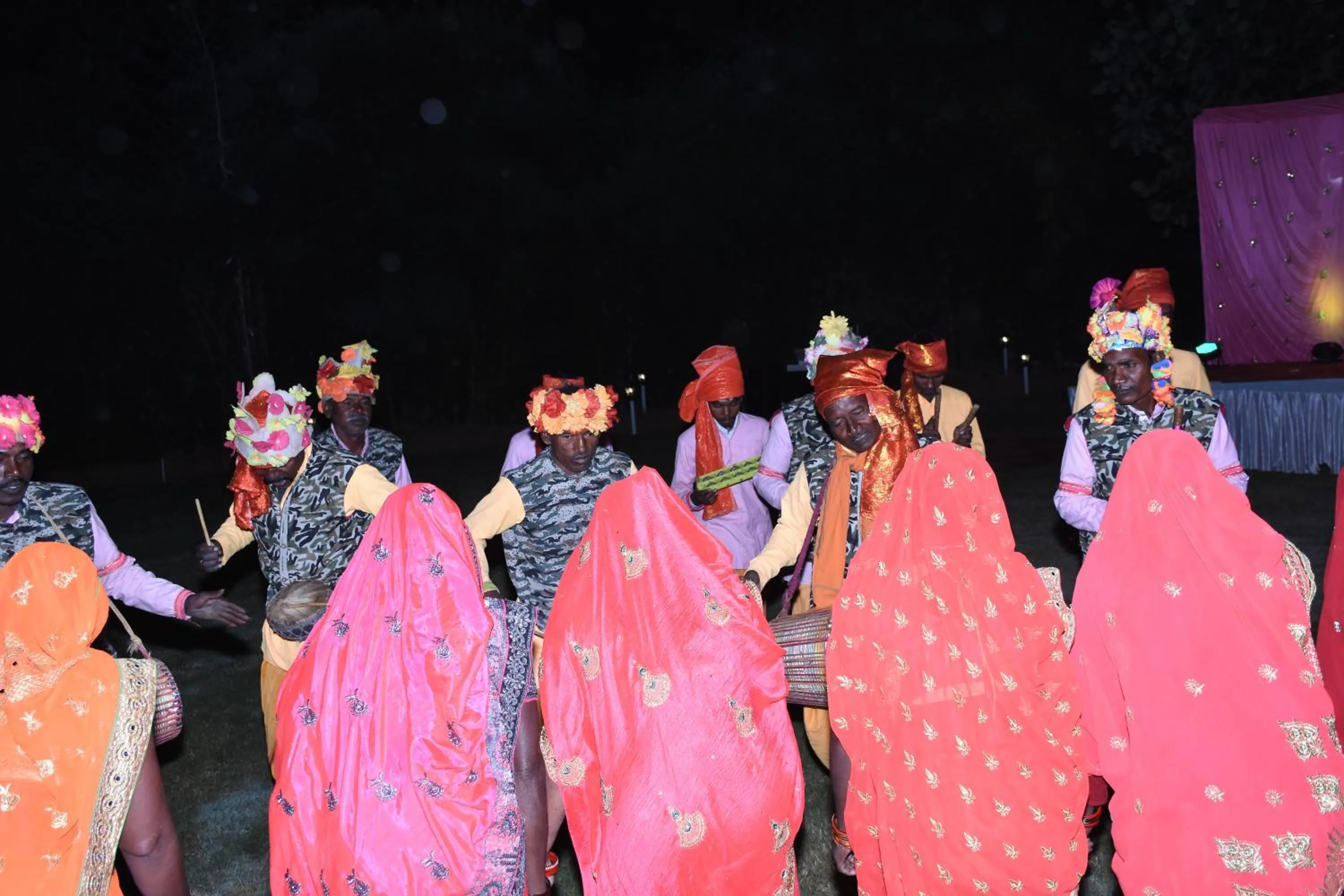 Evening entertainment in Olive