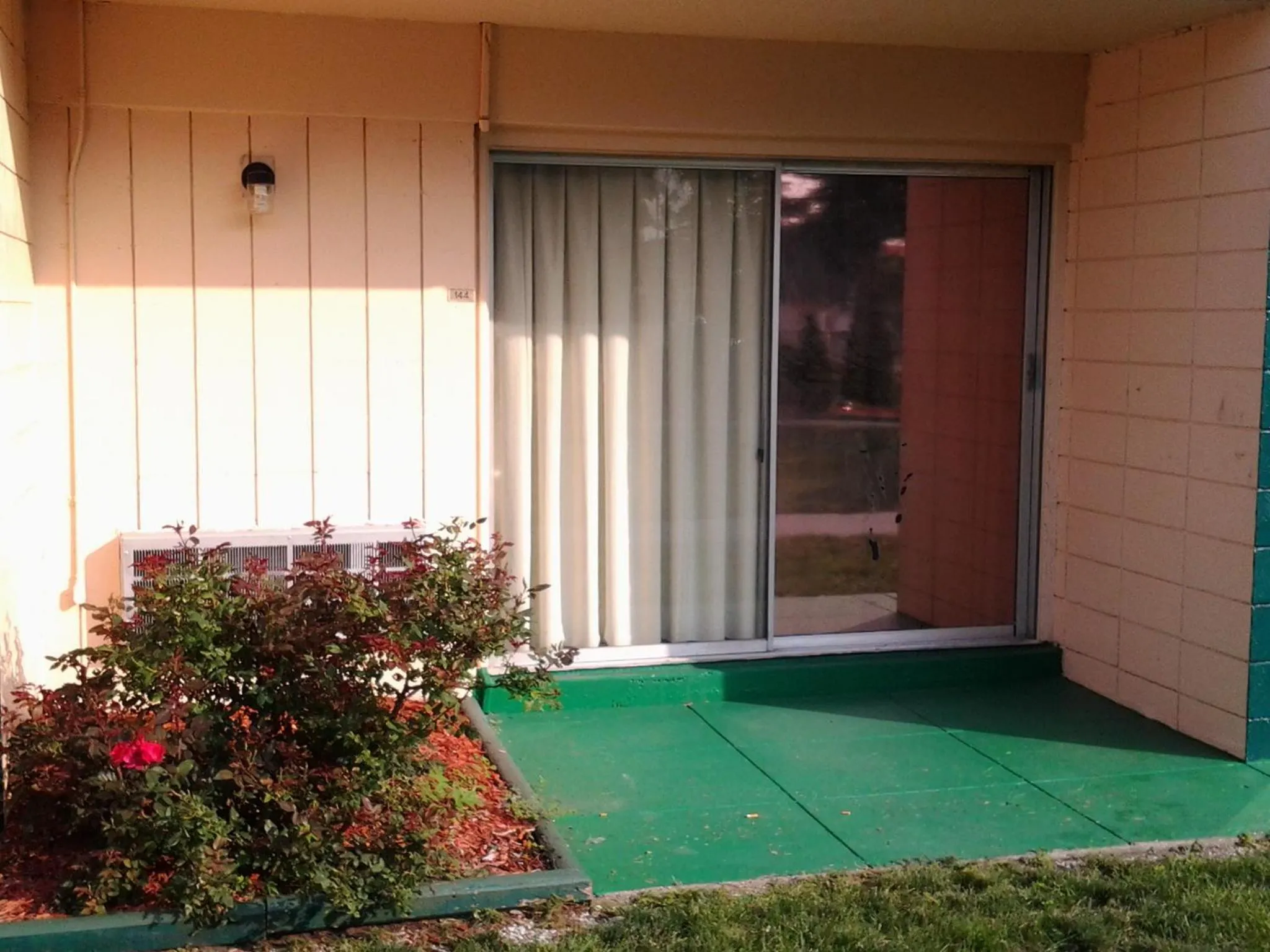 Street view in Budgetel Inn & Suites Hotel