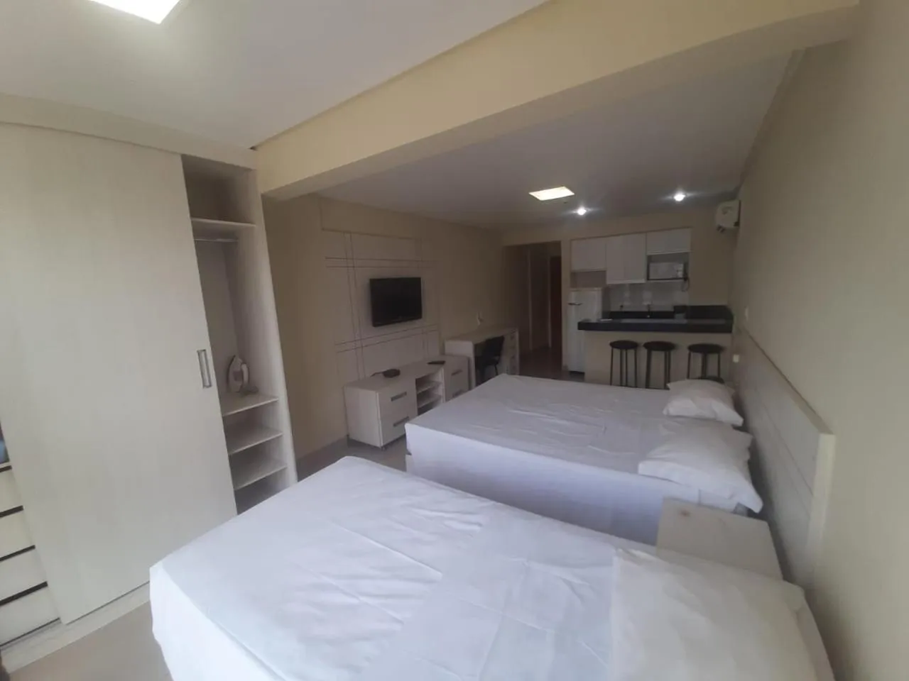 Bed in Garvey Park Hotel