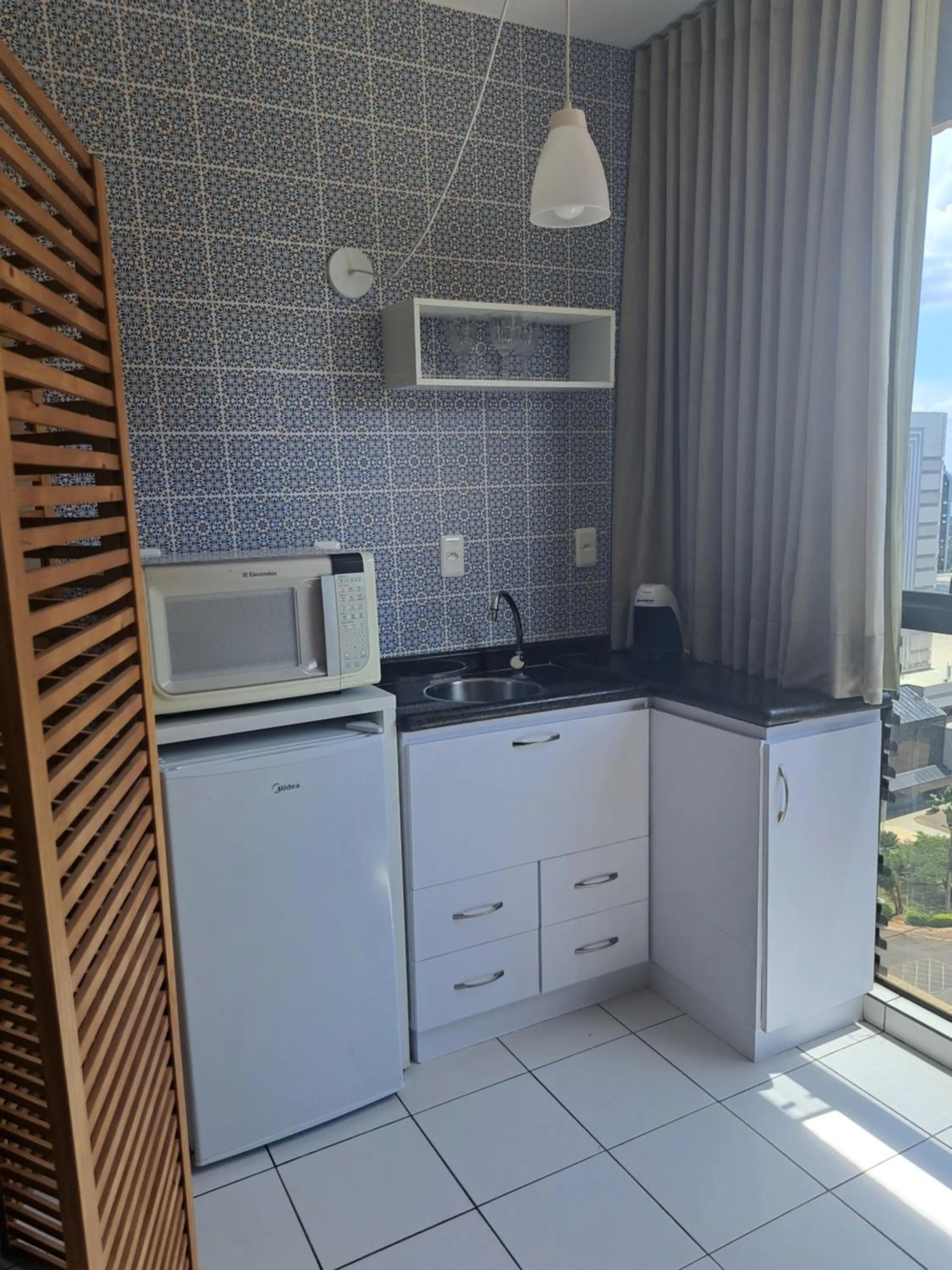 Kitchen or kitchenette in Garvey Park Hotel