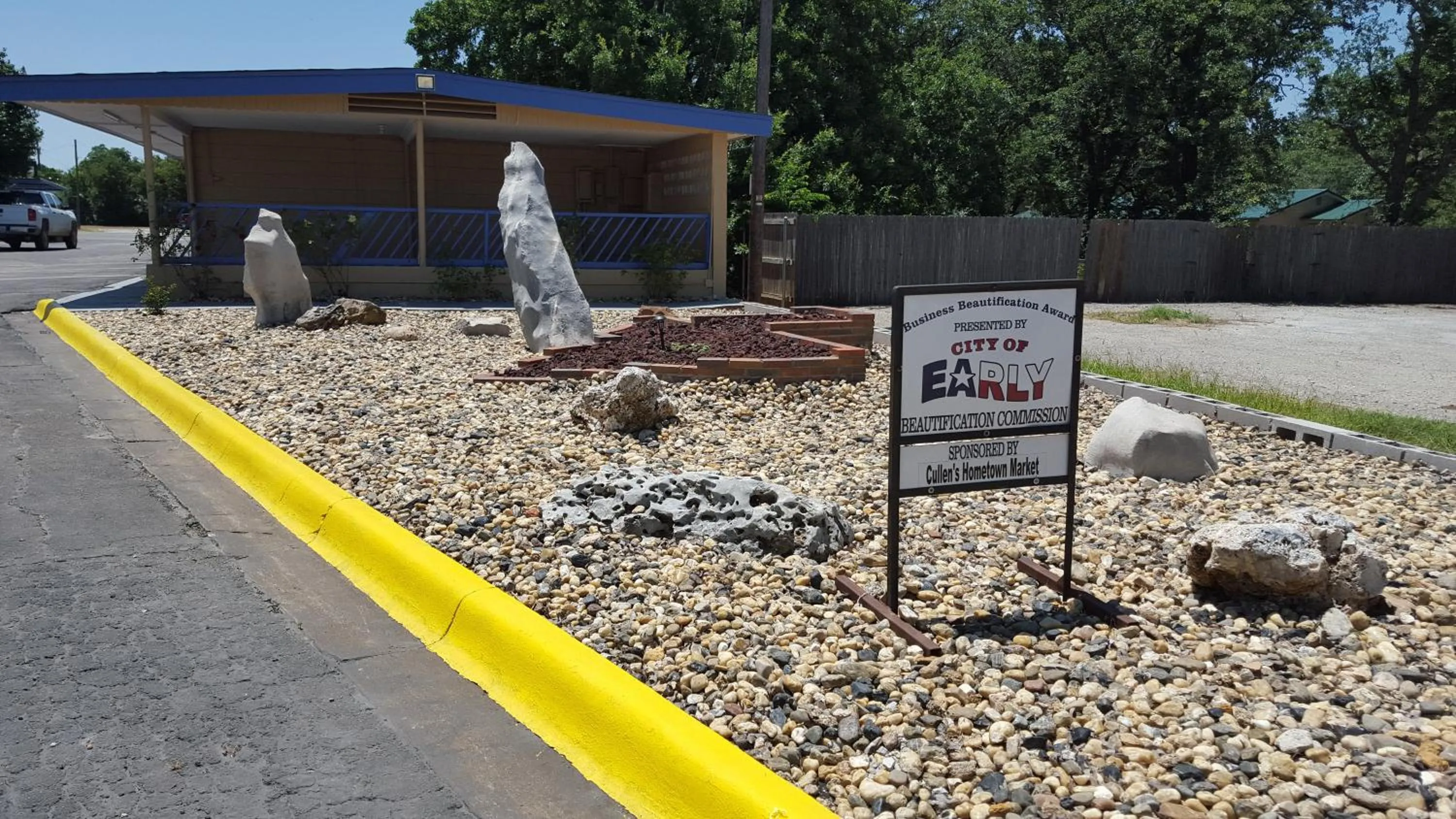 Property logo or sign in Royal Inn