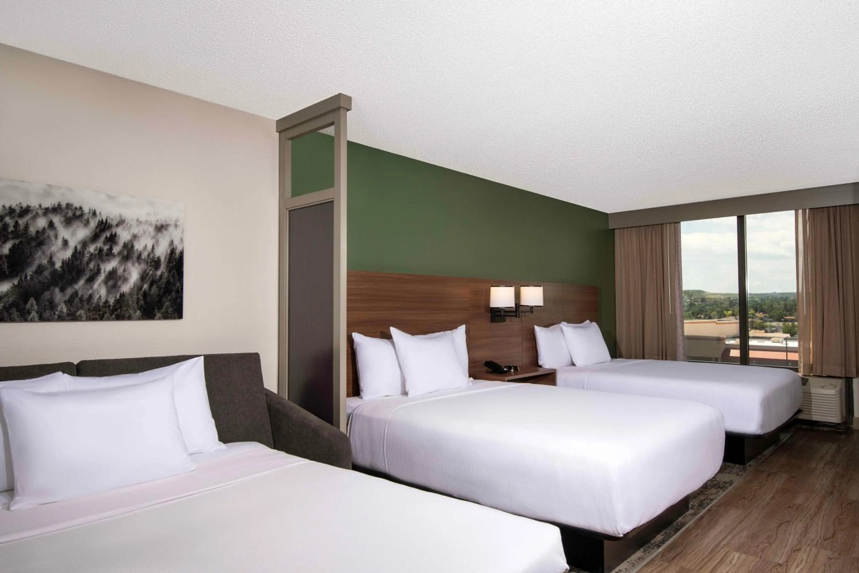 Photo of the whole room, Bed in Hyatt Place Denver-South/Park Meadows