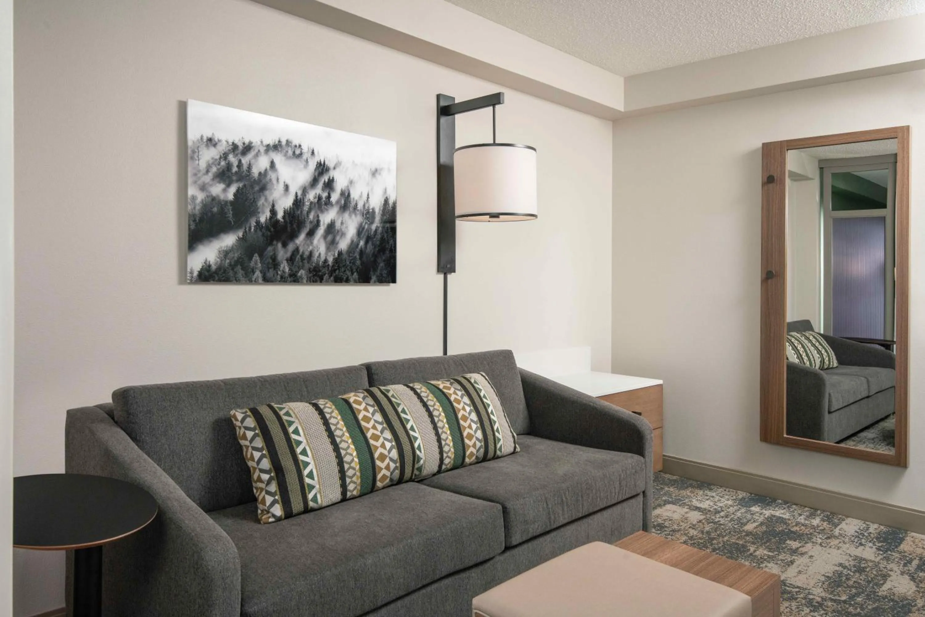Seating area in Hyatt Place Denver-South/Park Meadows