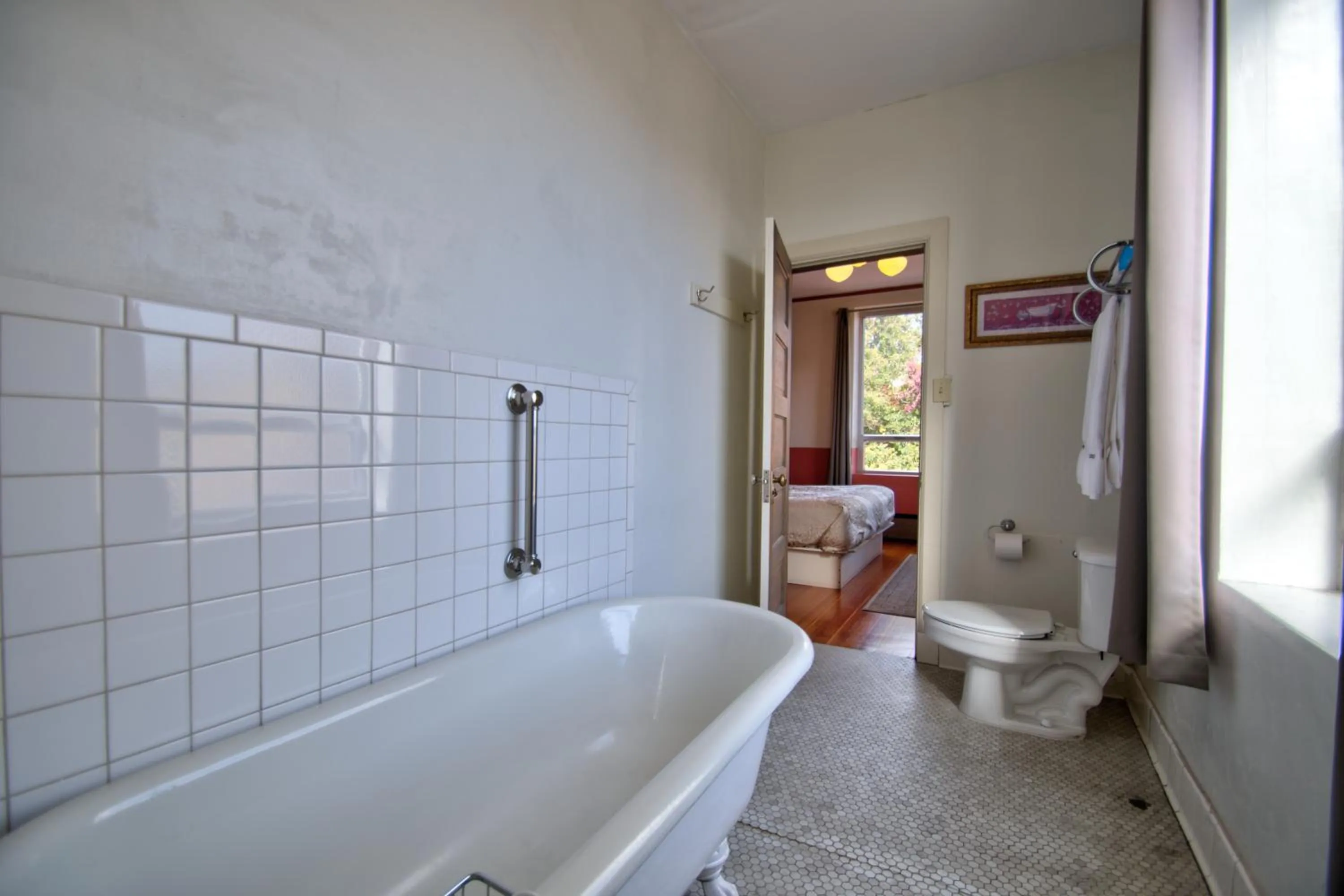 Bathroom in Centralia Square Grand Ballroom and Vintage Hotel