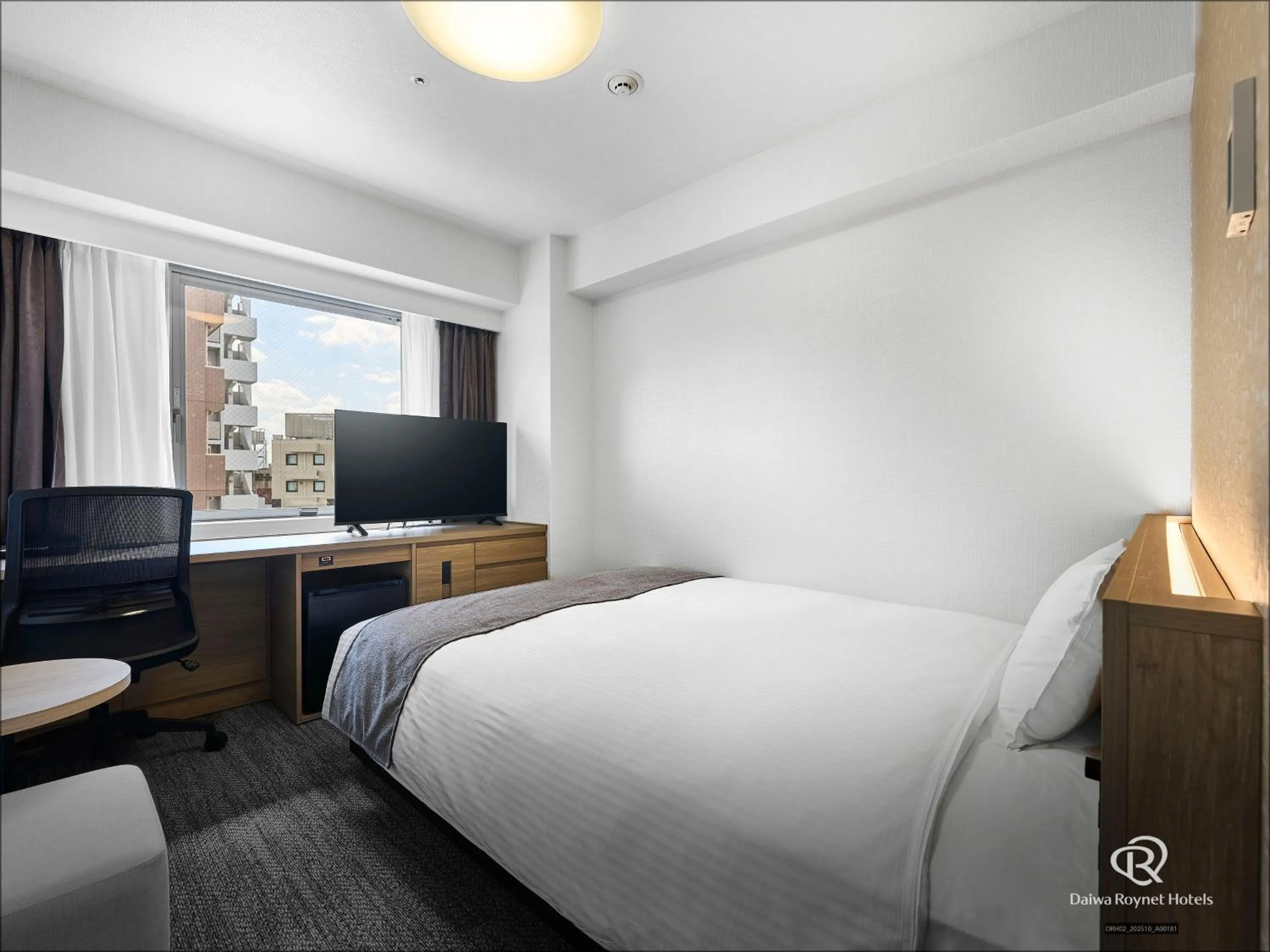 Bed in Daiwa Roynet Hotel Tokyo Akabane