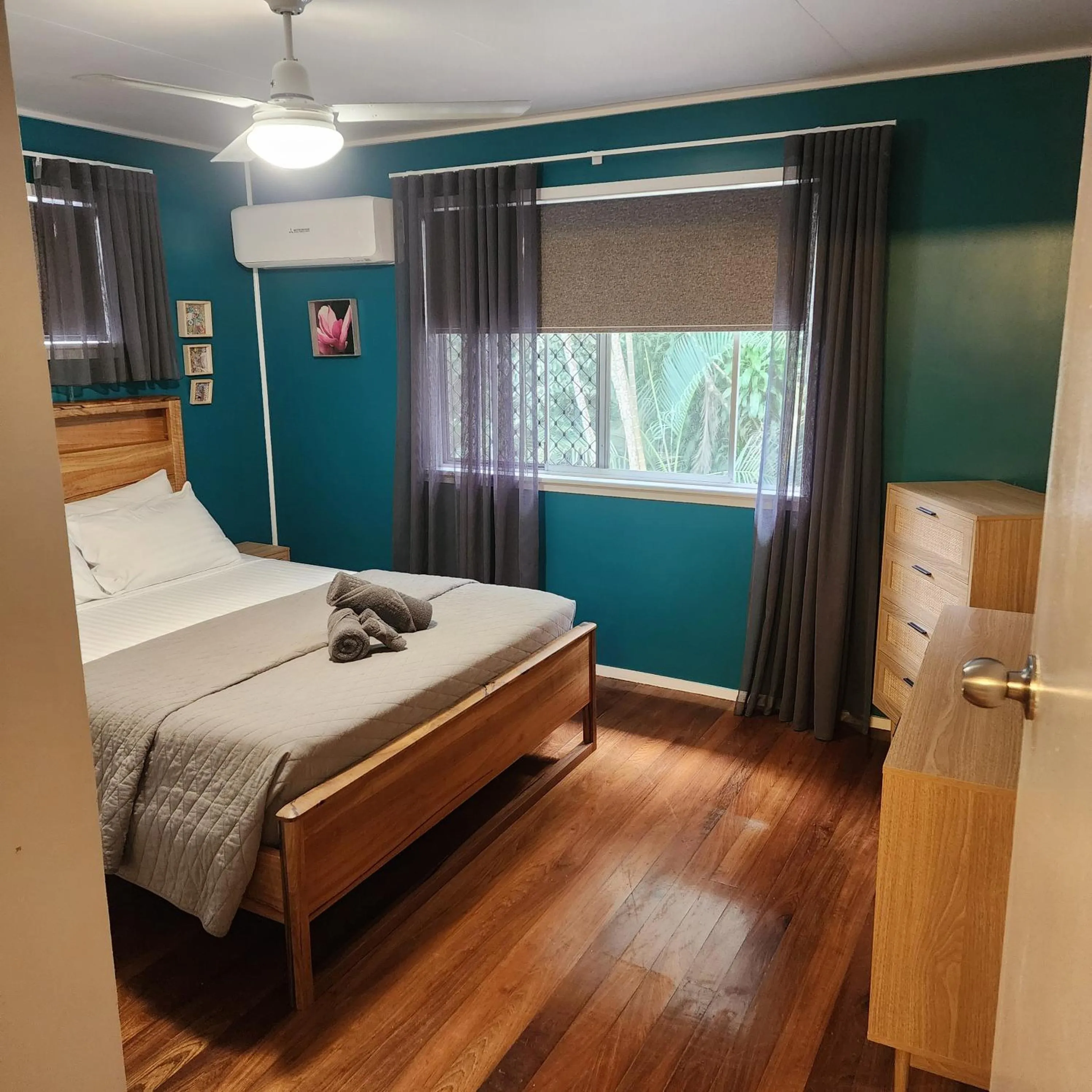Bedroom, Bed in Atherton Hinterland Motel