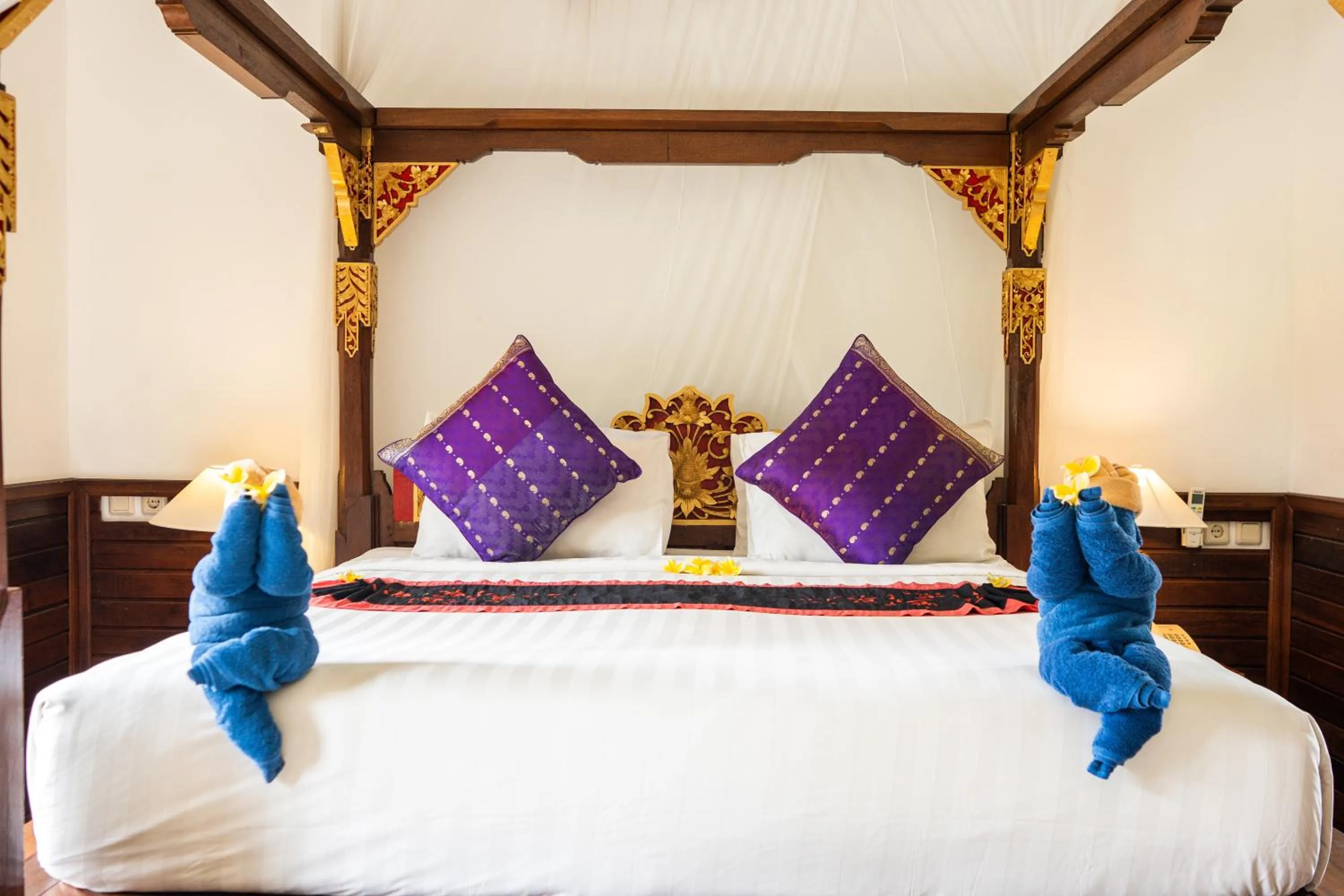 Property building, Bed in Alam Terrace Cottages