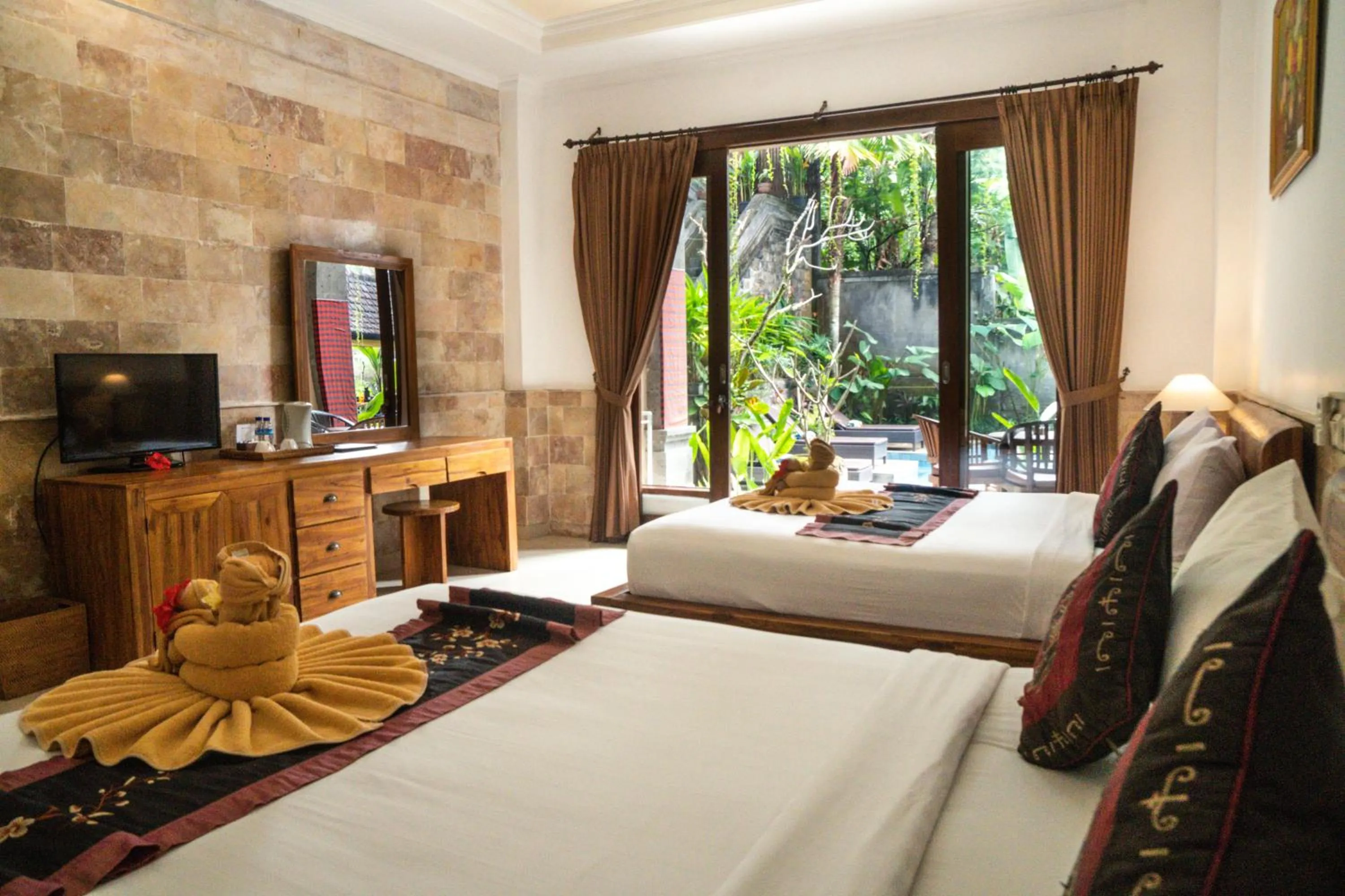 Photo of the whole room, Bed in Alam Terrace Cottages