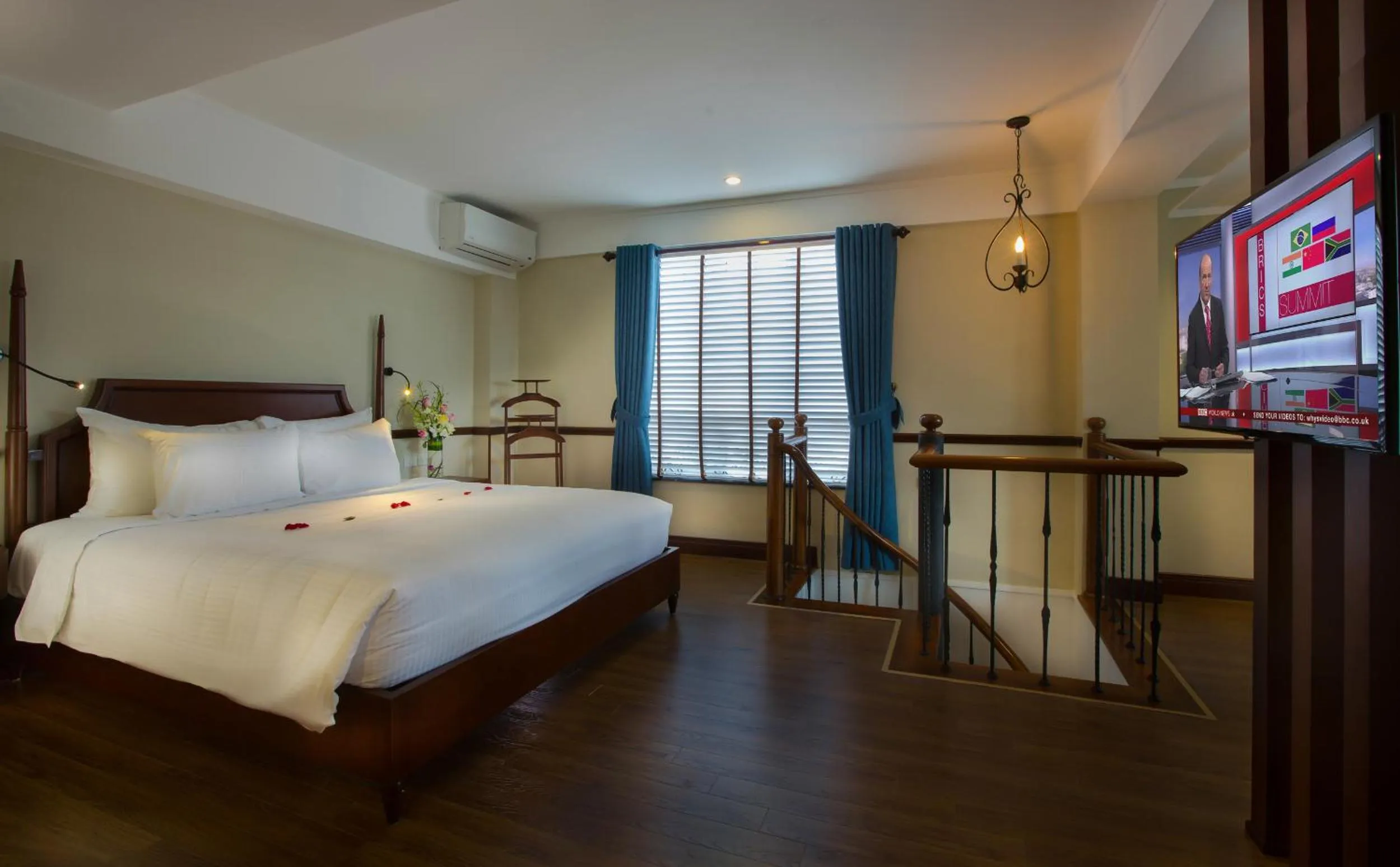 Bedroom, Bed in La Siesta Classic Ma May