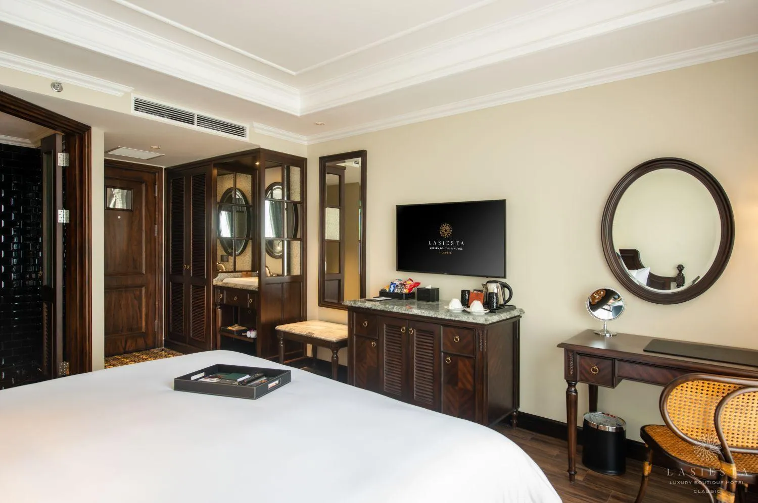 TV and multimedia, Bed in La Siesta Classic Ma May