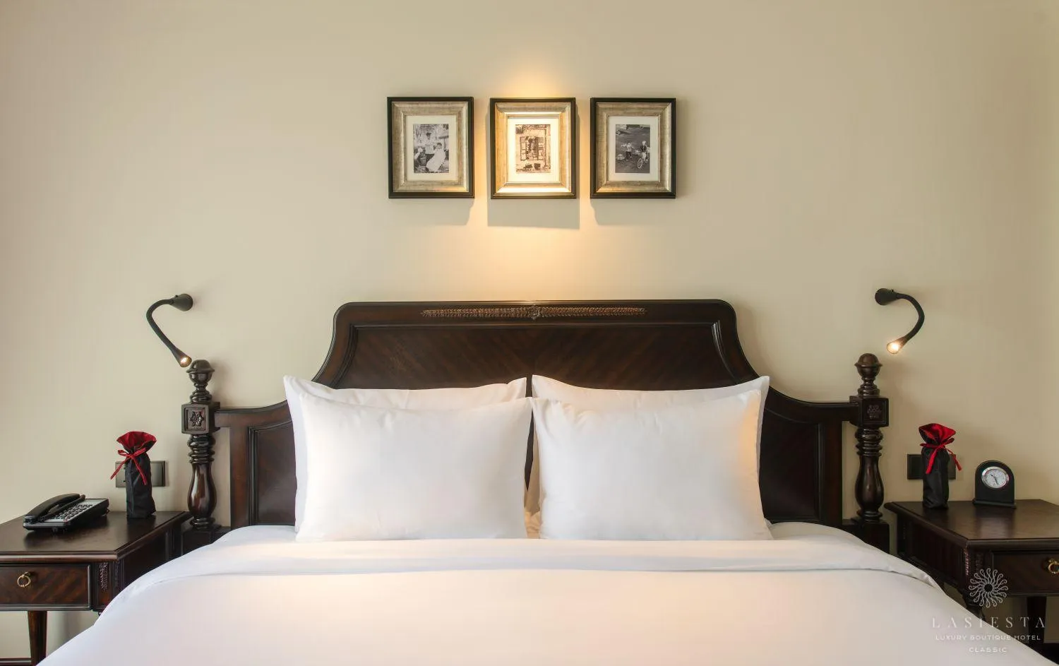 Bed in La Siesta Classic Ma May