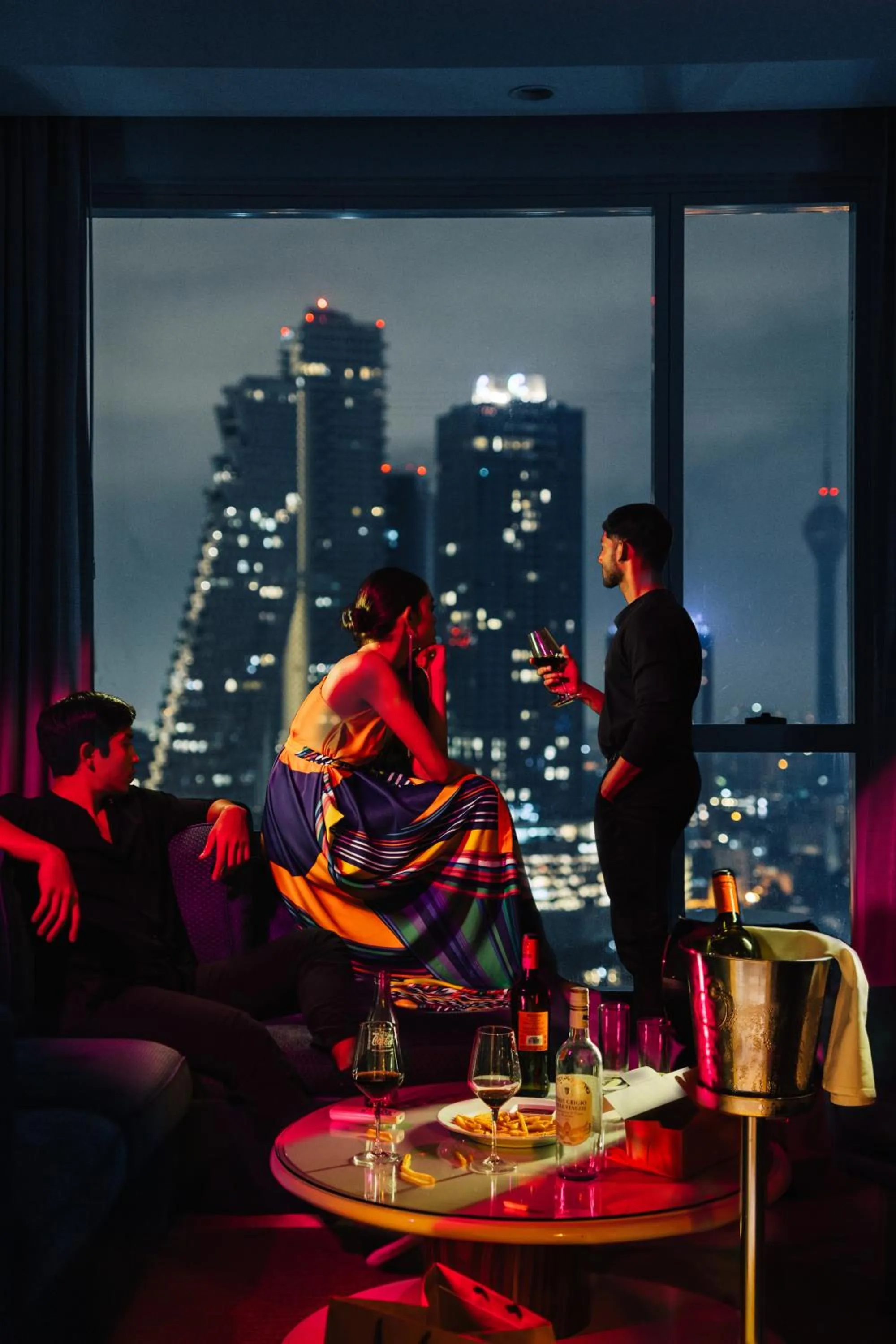 Night in Cinnamon Red Colombo