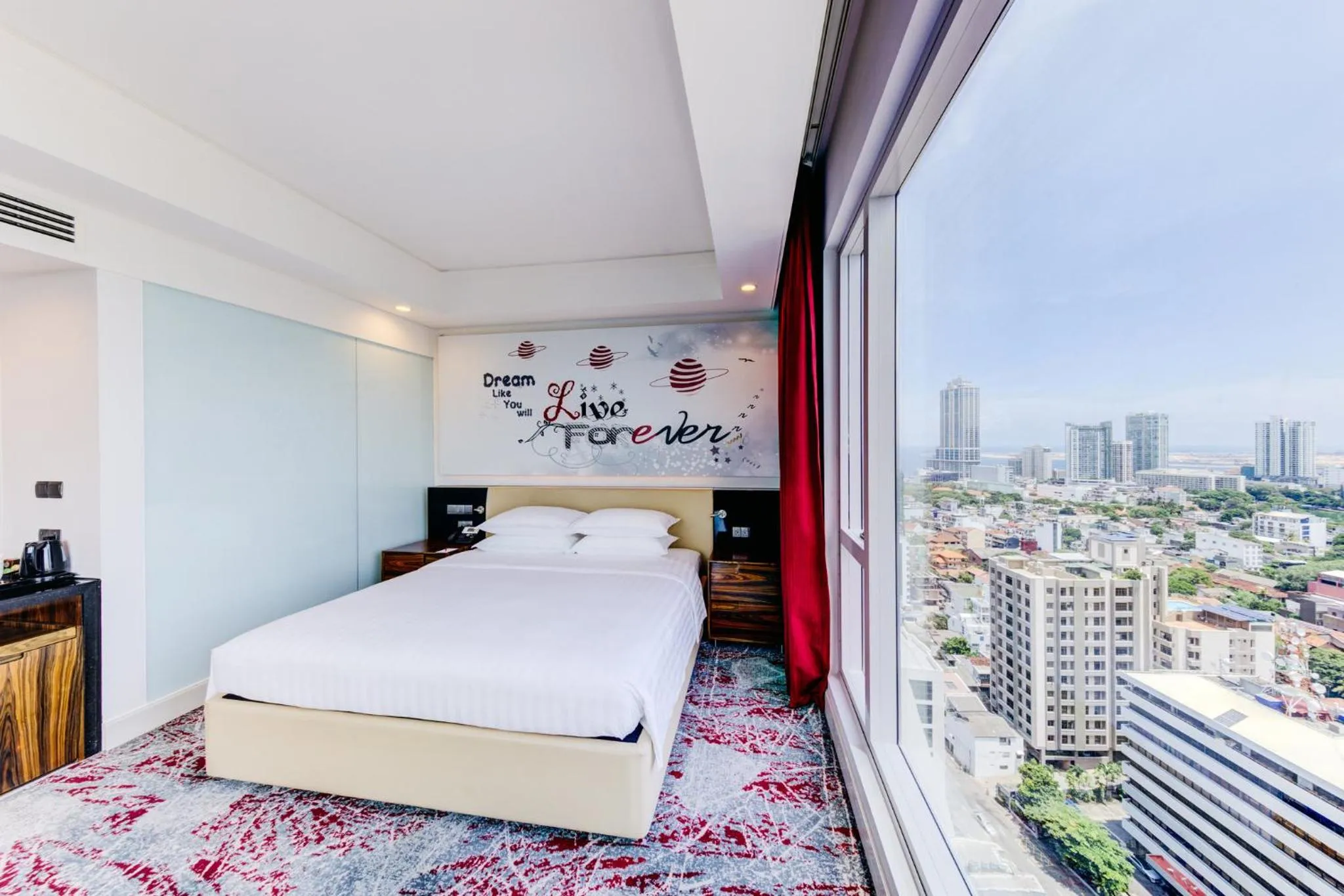 Bedroom, Bed in Cinnamon Red Colombo