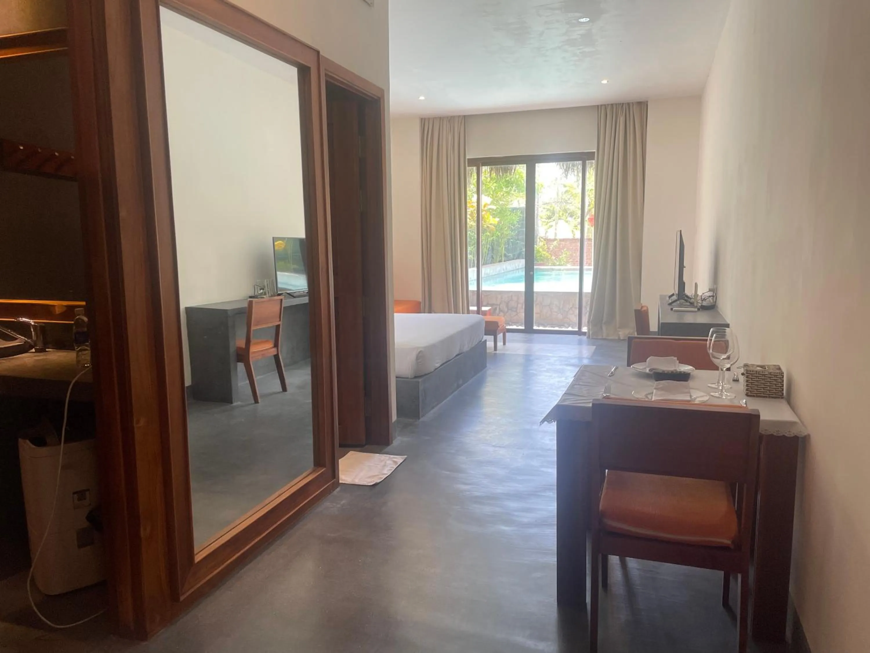 Bed in Palm View Villa