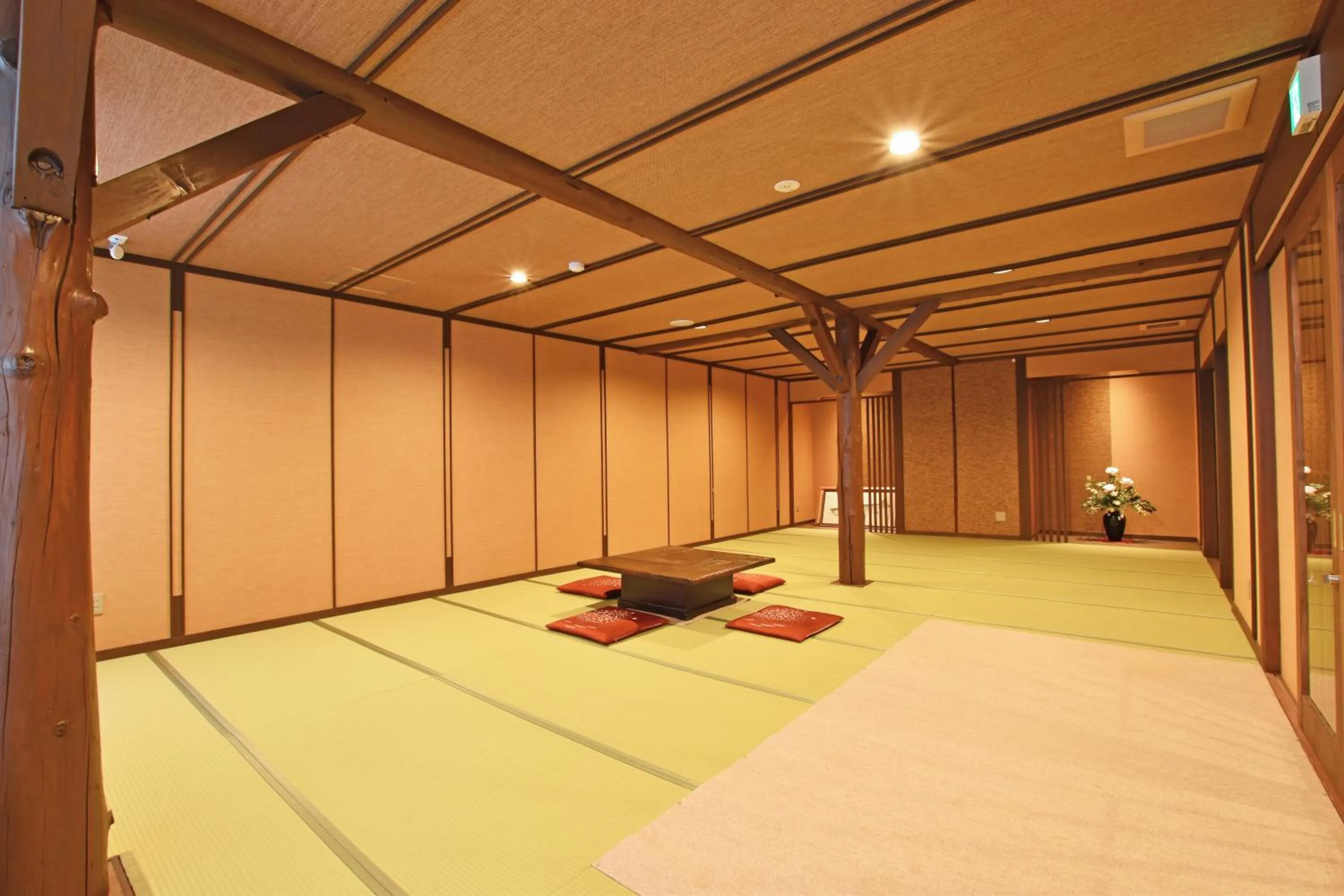 Area and facilities in Niseko Park Hotel