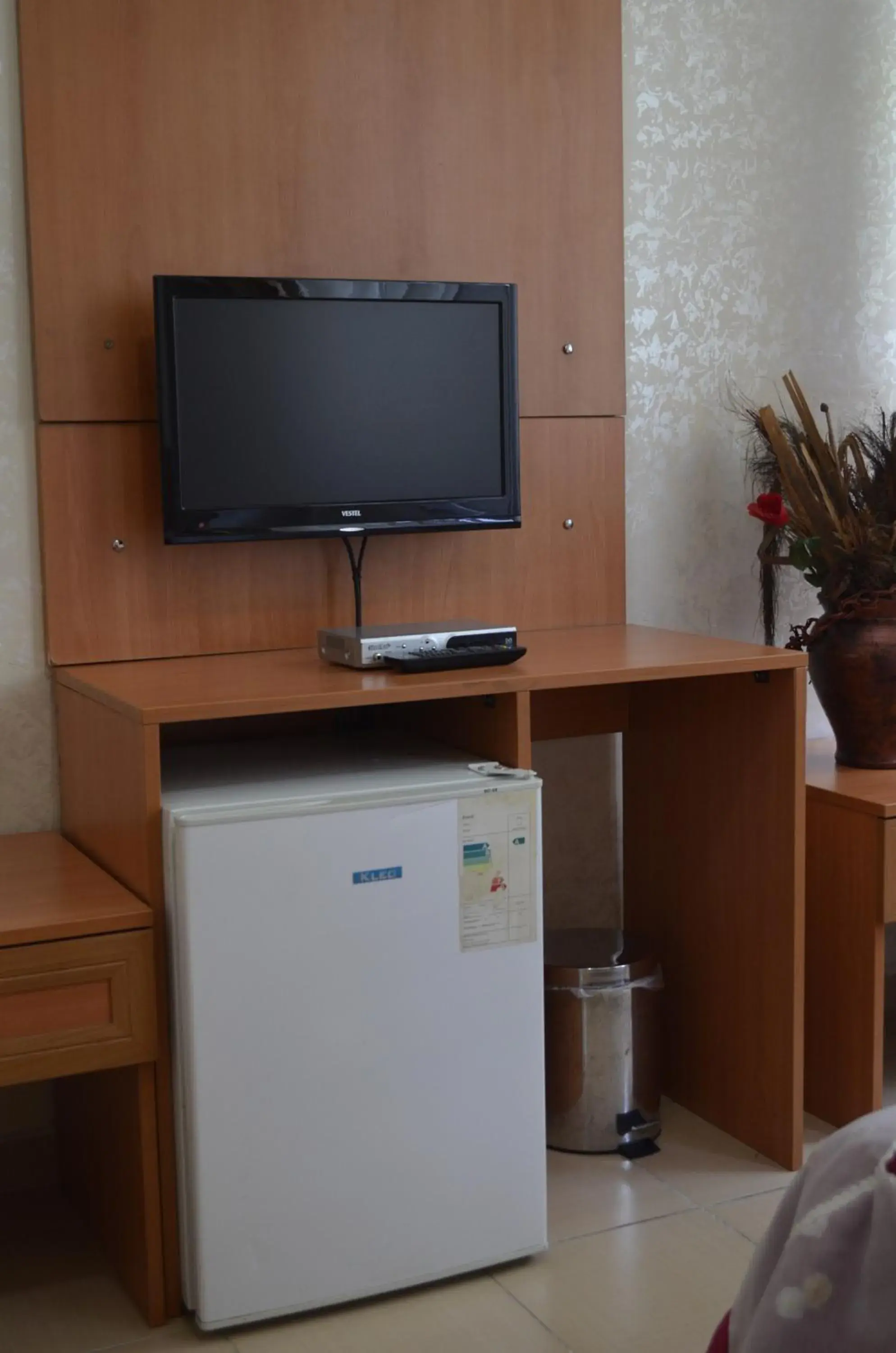 Economy Twin Room with Shared Bathroom in Hotel Ekol Economy Twin Room with Shared Bathroom in Hotel Ekol
