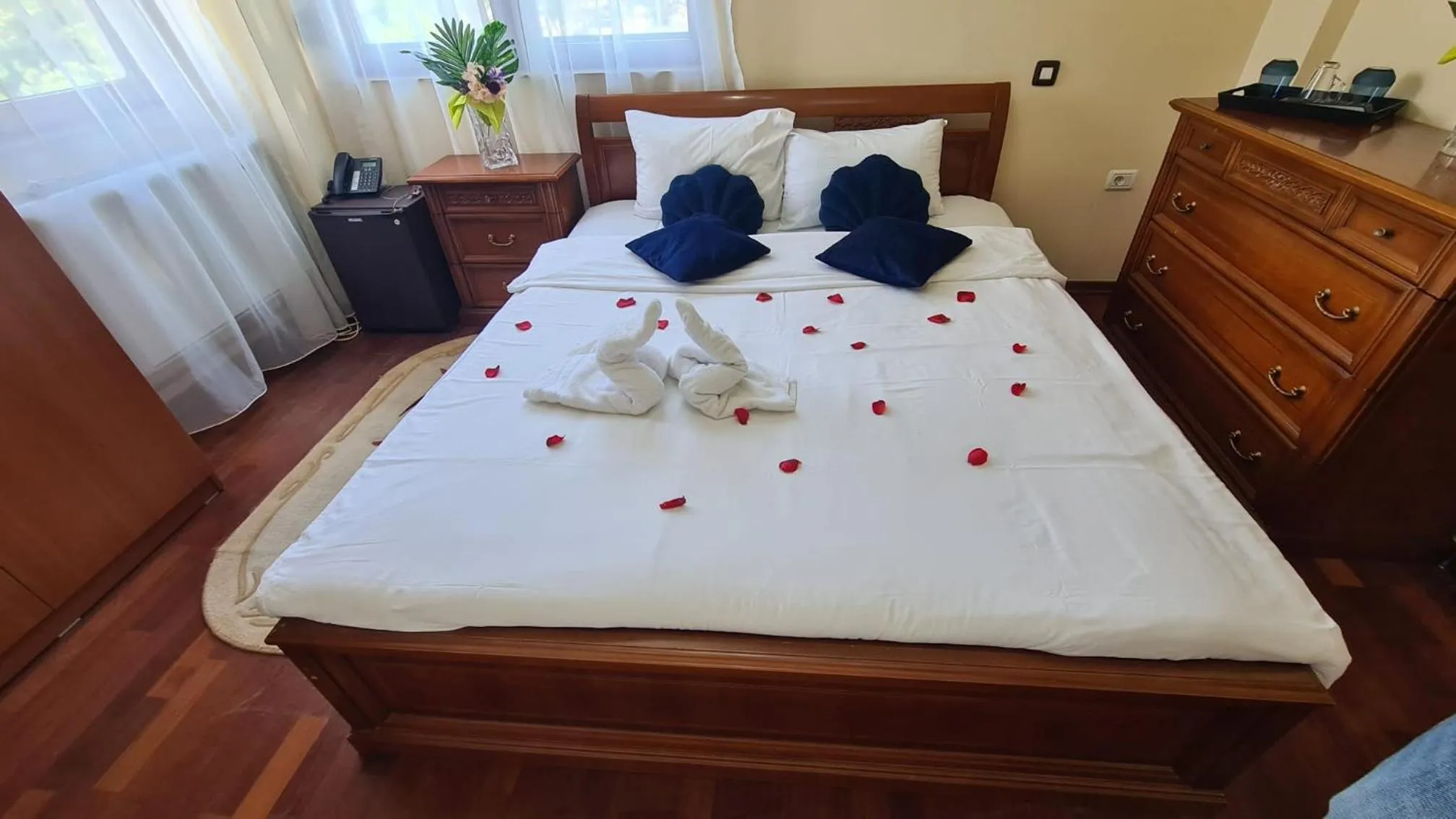 Photo of the whole room, Bed in El Locanda Boutique Hotel