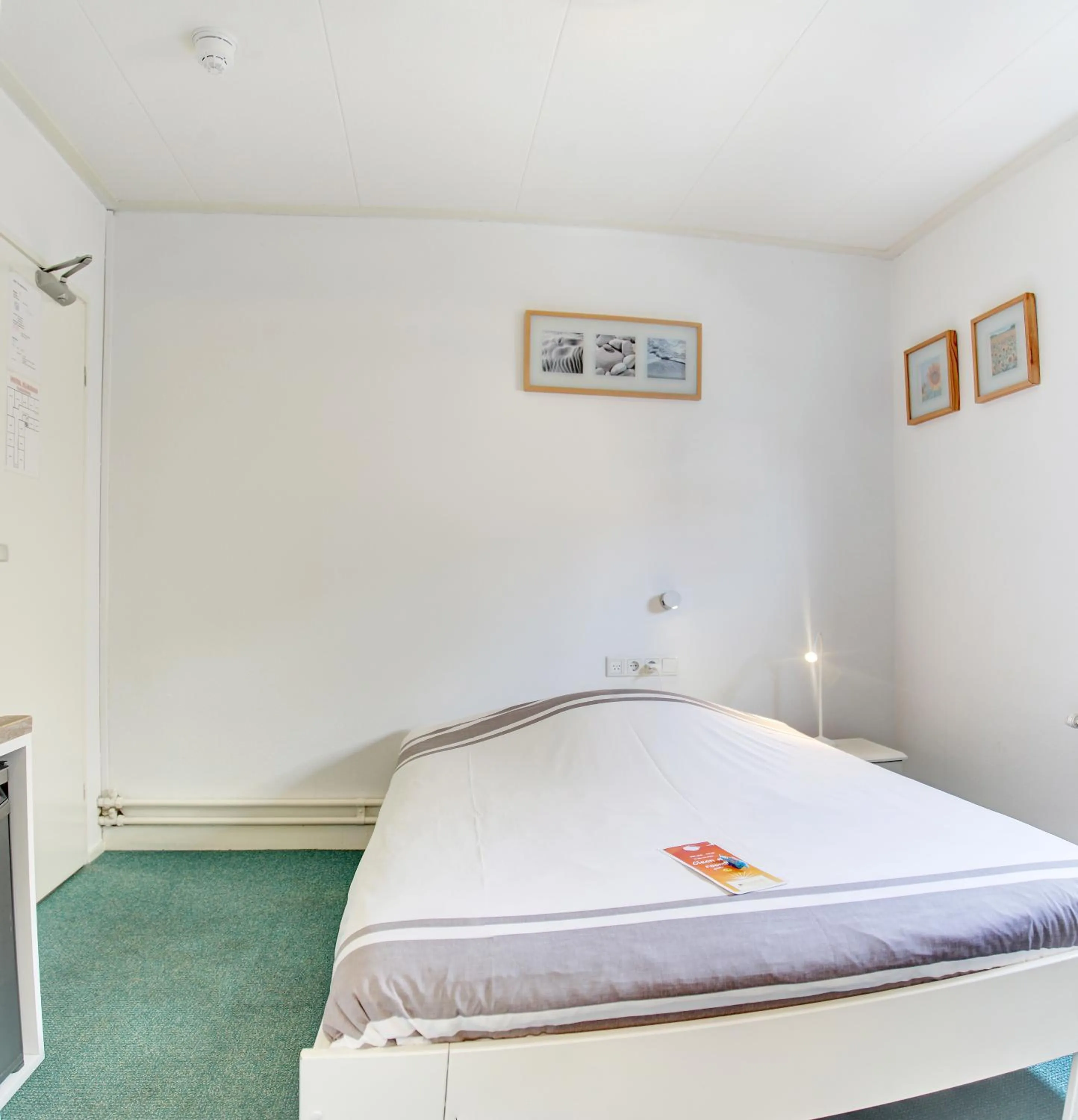 Bed in Hotel Kijkduin