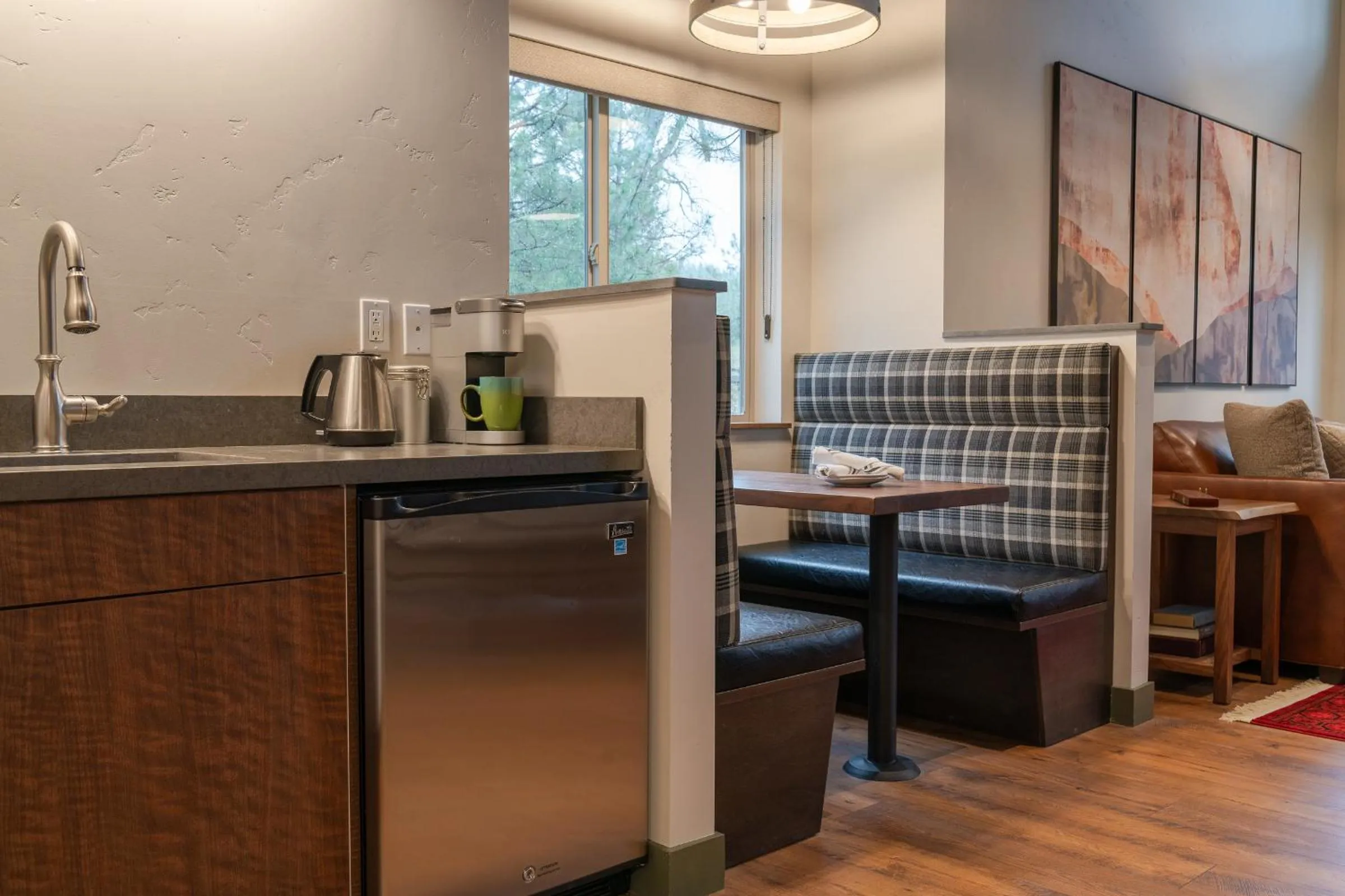 Kitchen or kitchenette in Firefall Ranch Yosemite