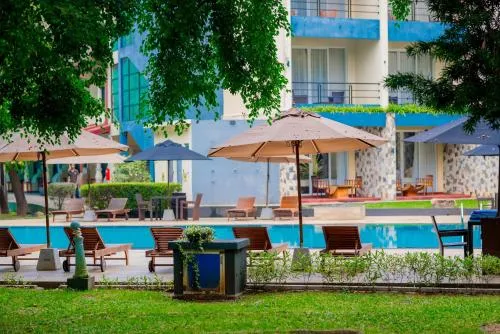 Miridiya Lake Resort