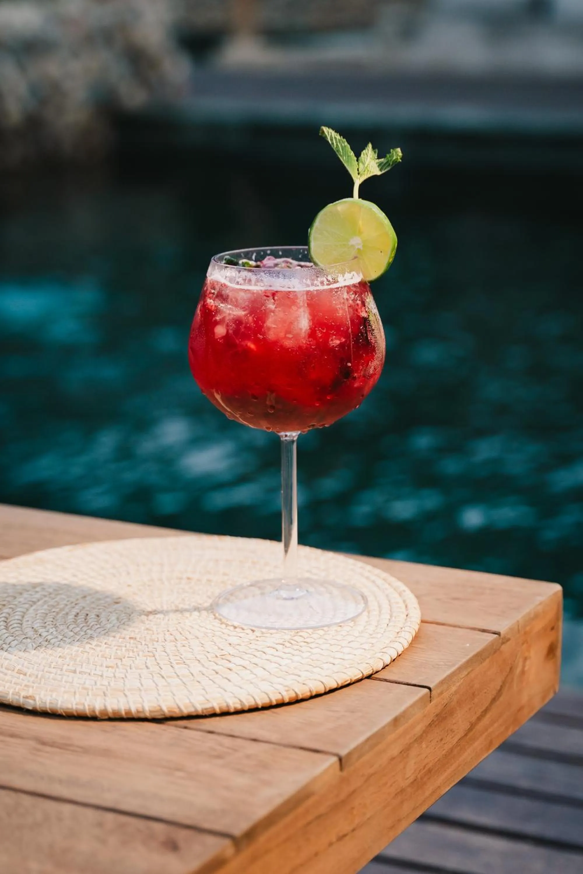 Restaurant/places to eat in Naio Hotel y Villas By OxoHotel