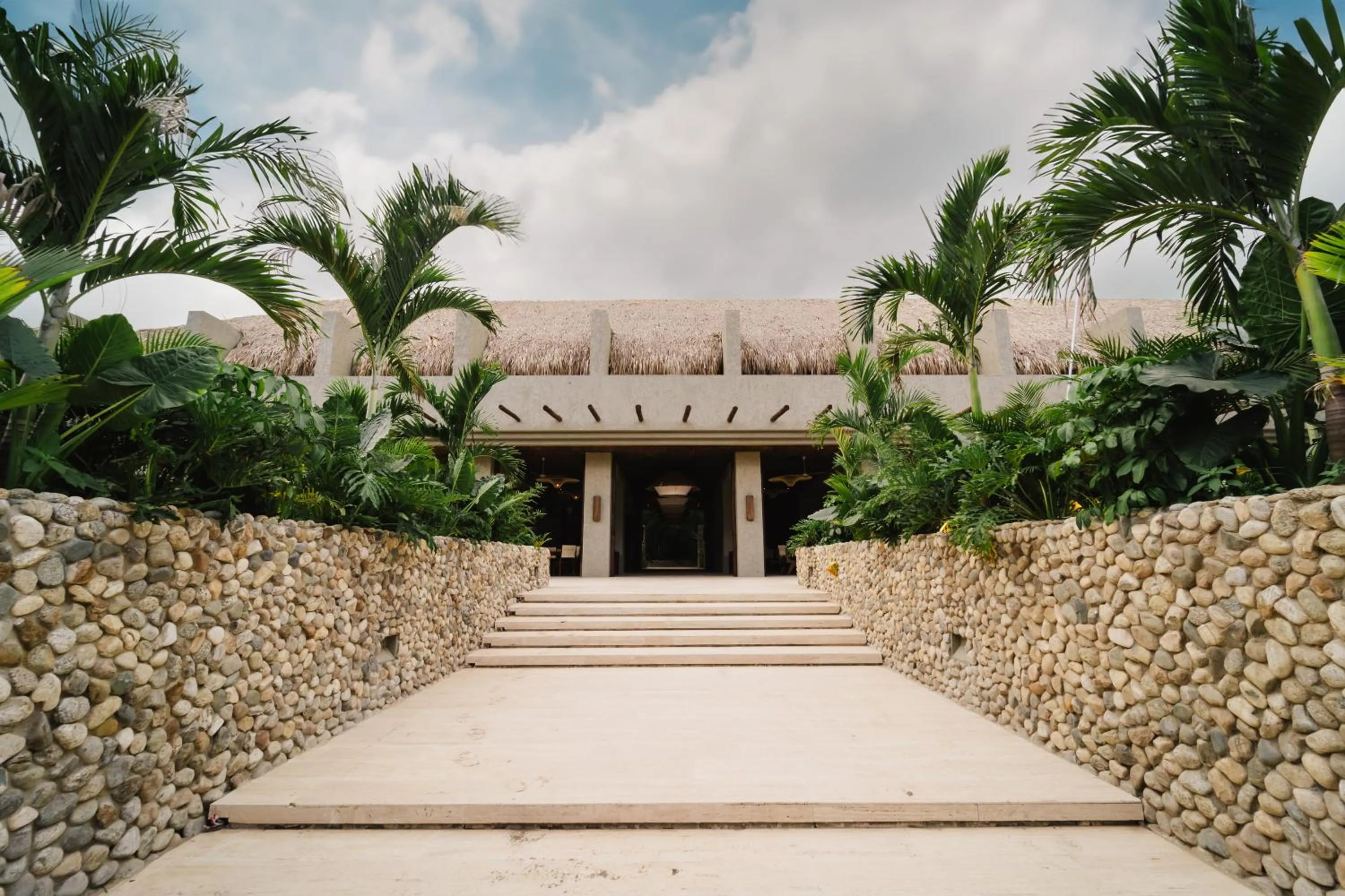 Lobby or reception in Naio Hotel y Villas By OxoHotel