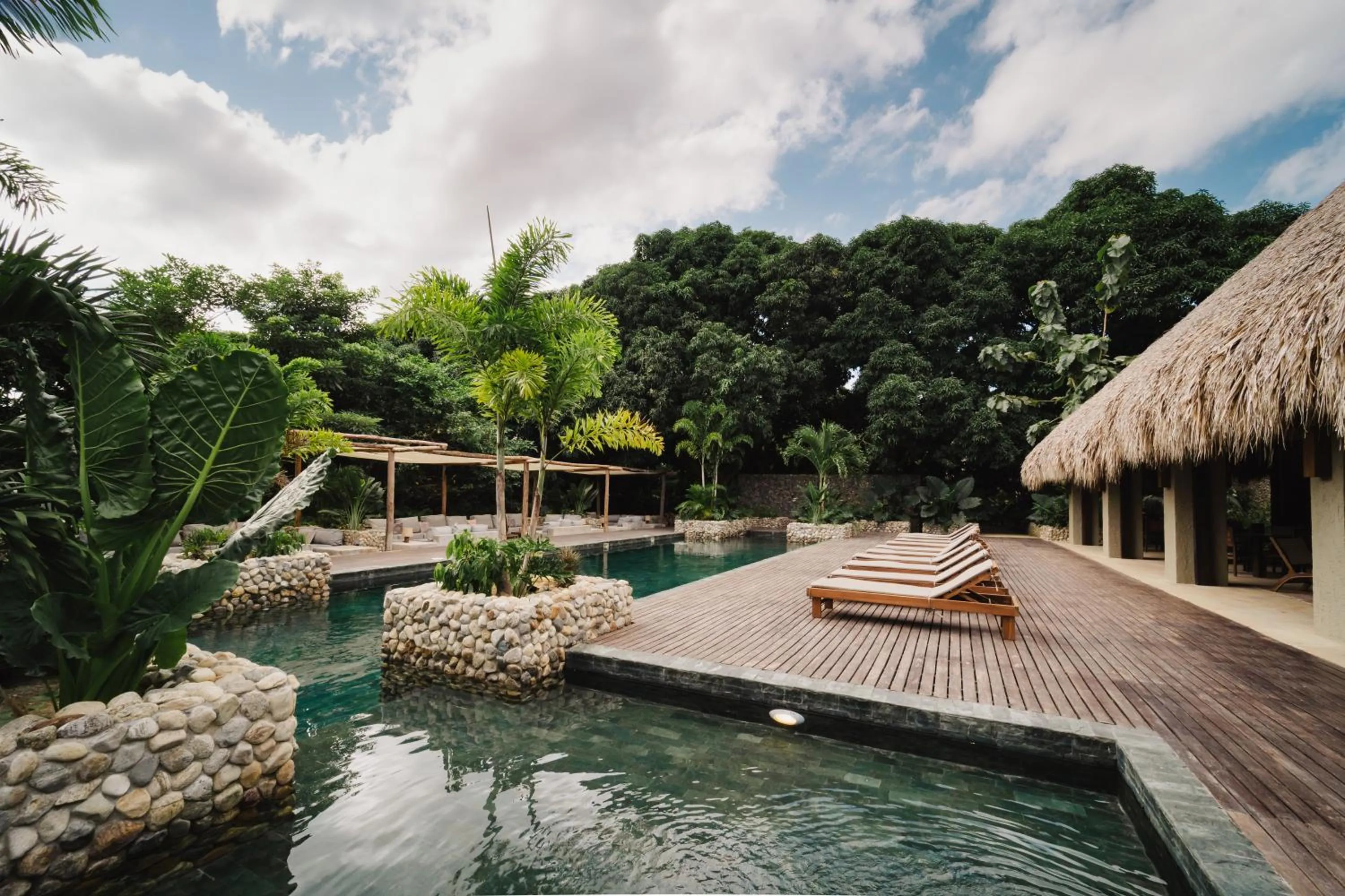 Swimming pool in Naio Hotel y Villas By OxoHotel