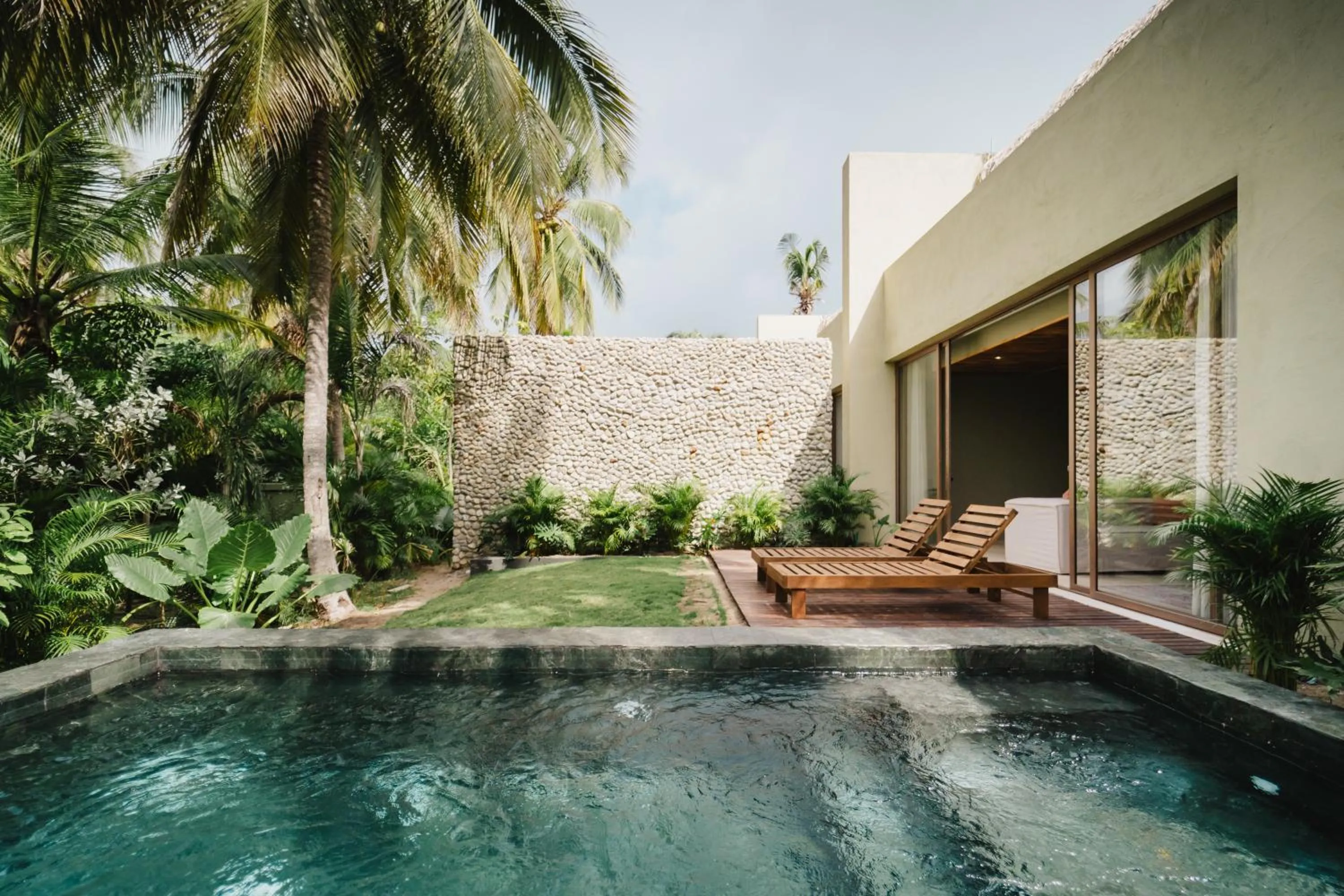 Garden in Naio Hotel y Villas By OxoHotel