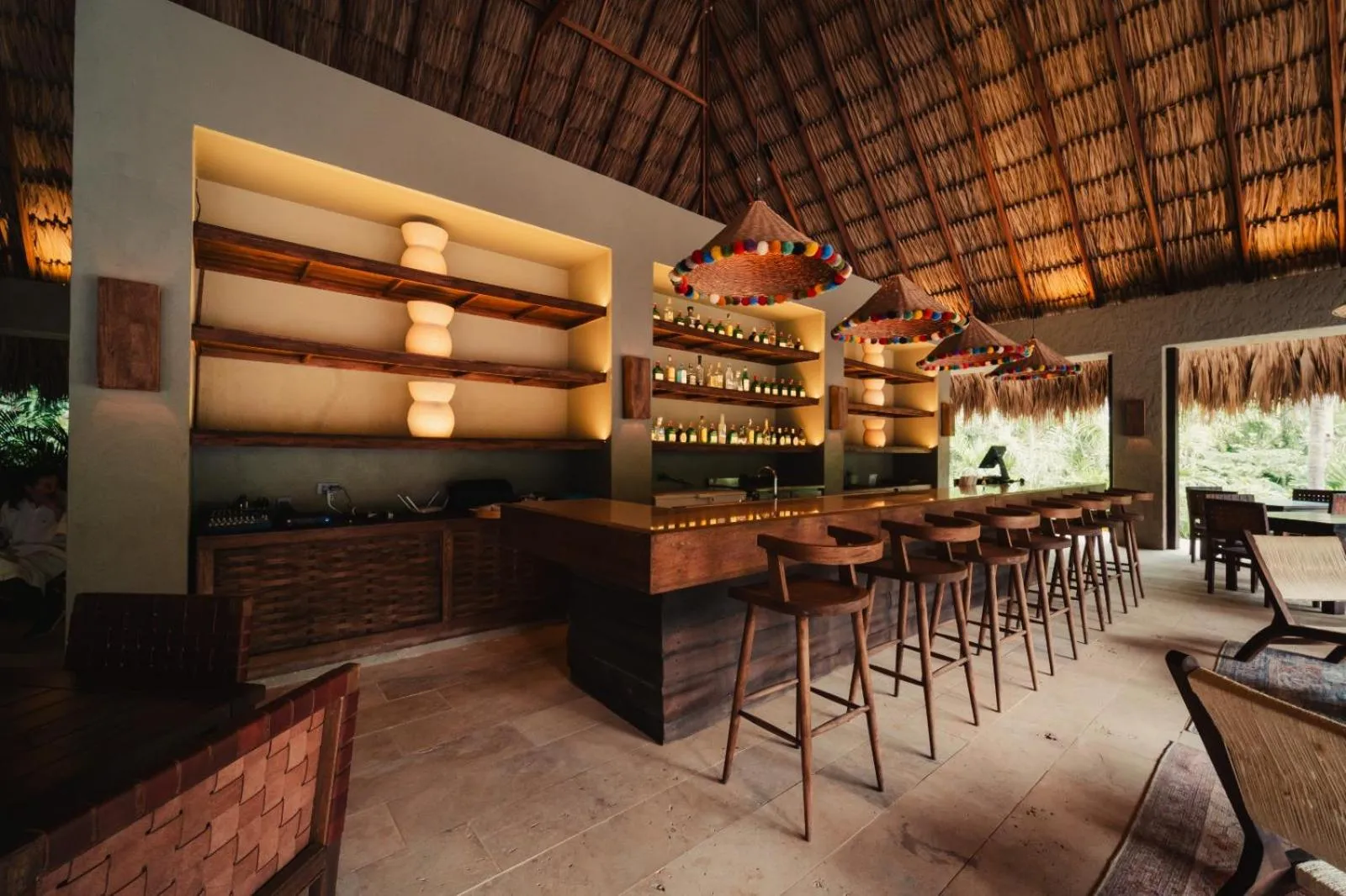 Restaurant/places to eat in Naio Hotel y Villas By OxoHotel