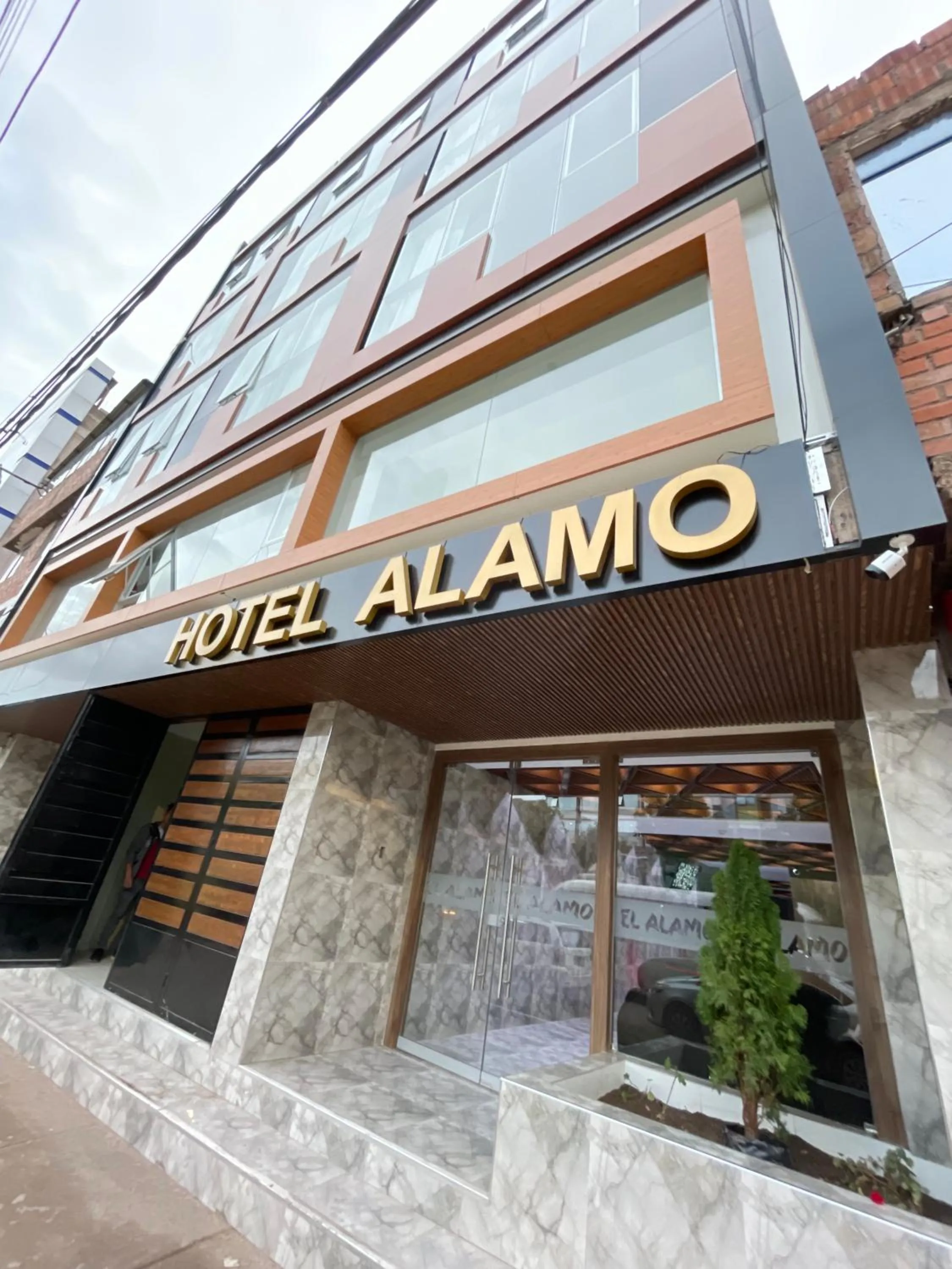 Facade/entrance in EL ALAMO, EJECUTIVO Y SPA