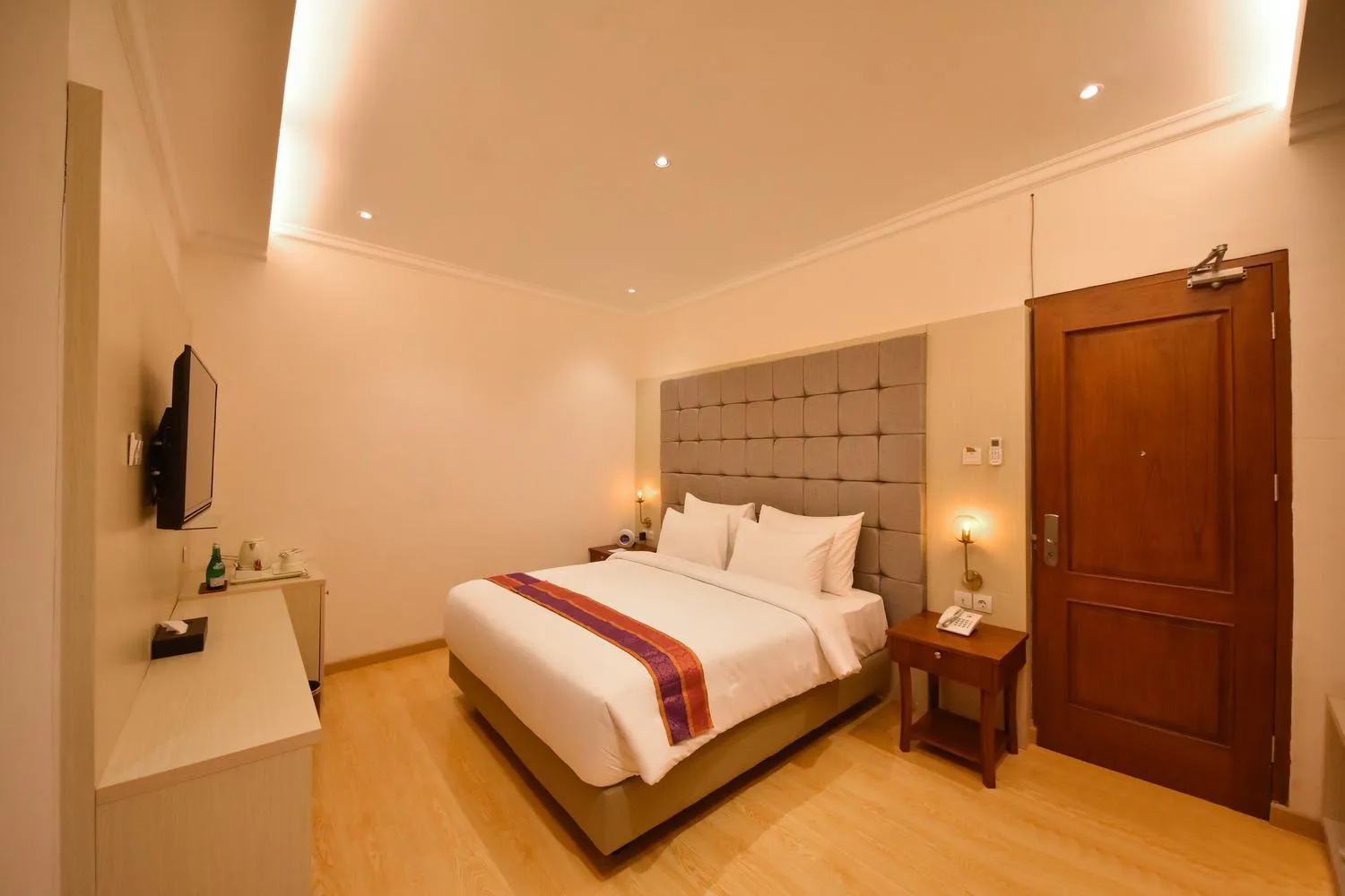 Bed in KHAS Ombilin Hotel