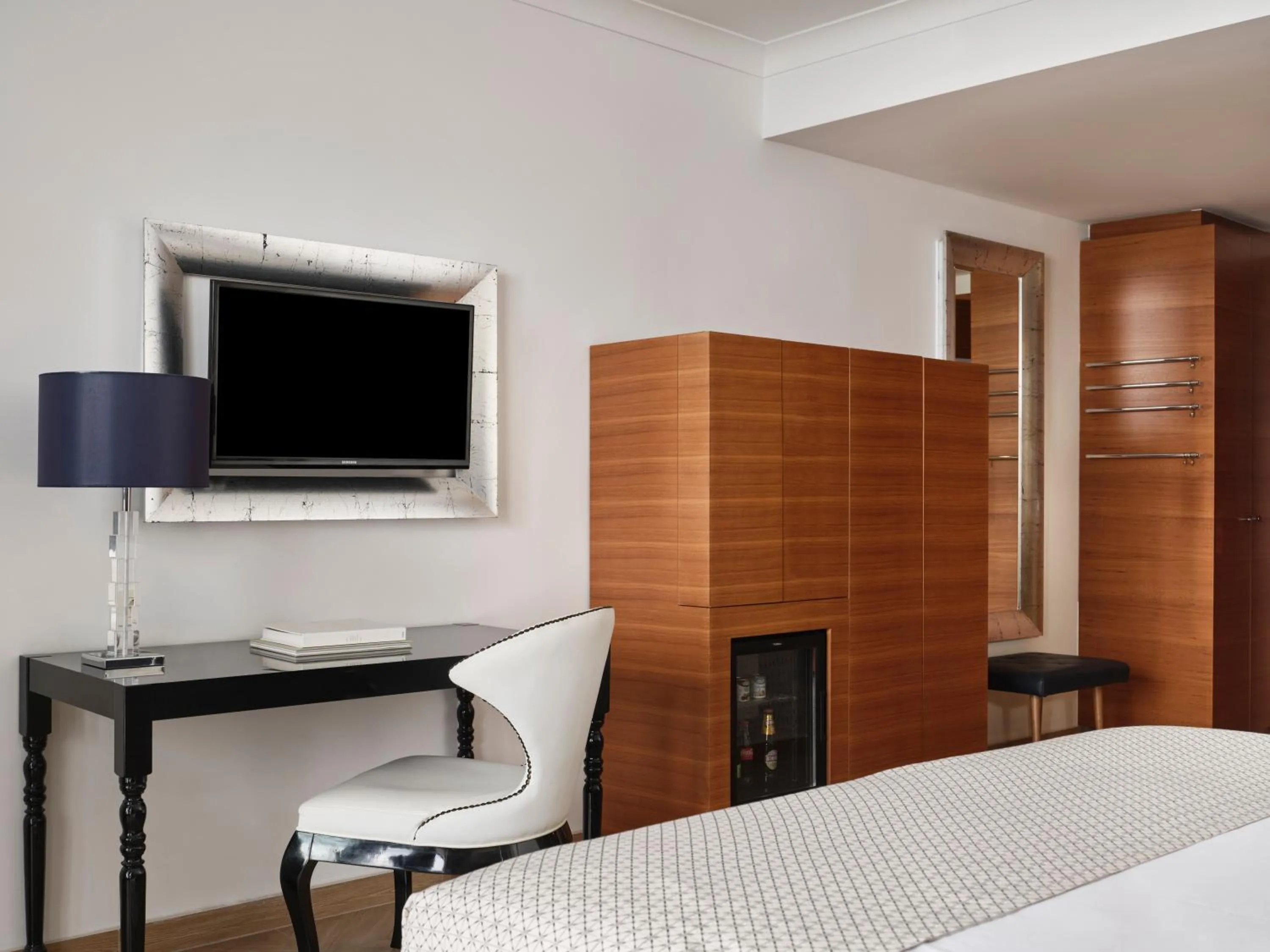 TV and multimedia, Bed in Amadria Park Hotel Royal